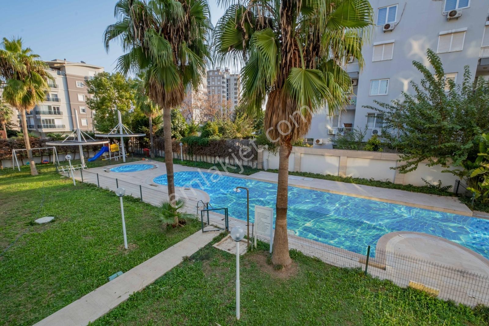 Çağlayan'da Özellıklı Sıtede Masrafsız 4 + 1 Satılık Daıre - Görsel 17