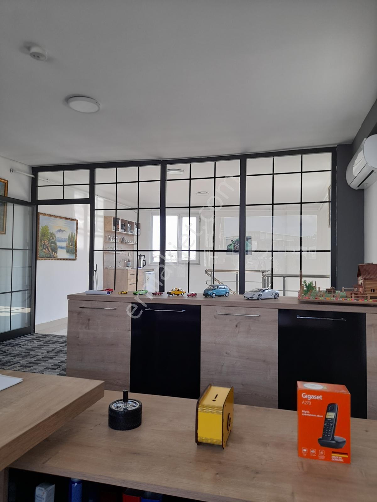 Gebze Adliye Karşısı Cadde Üstü 3 Kat Kiralık Dükkan - Görsel 11