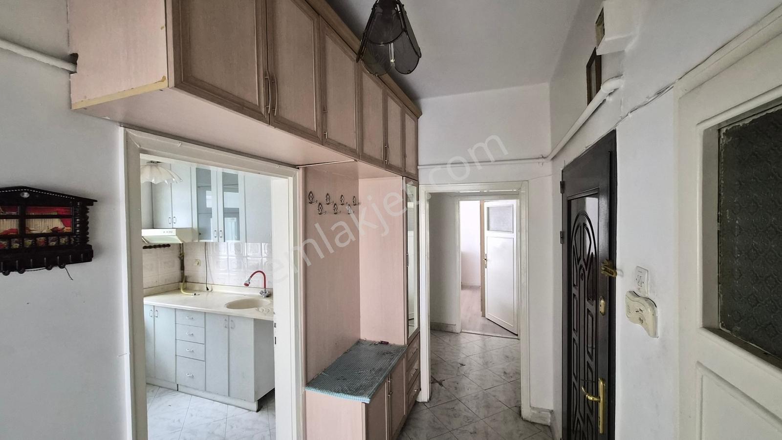 Abidin Paşada 2. Katta 3+1 Full Yapılı Kiralık Daire - Görsel 2