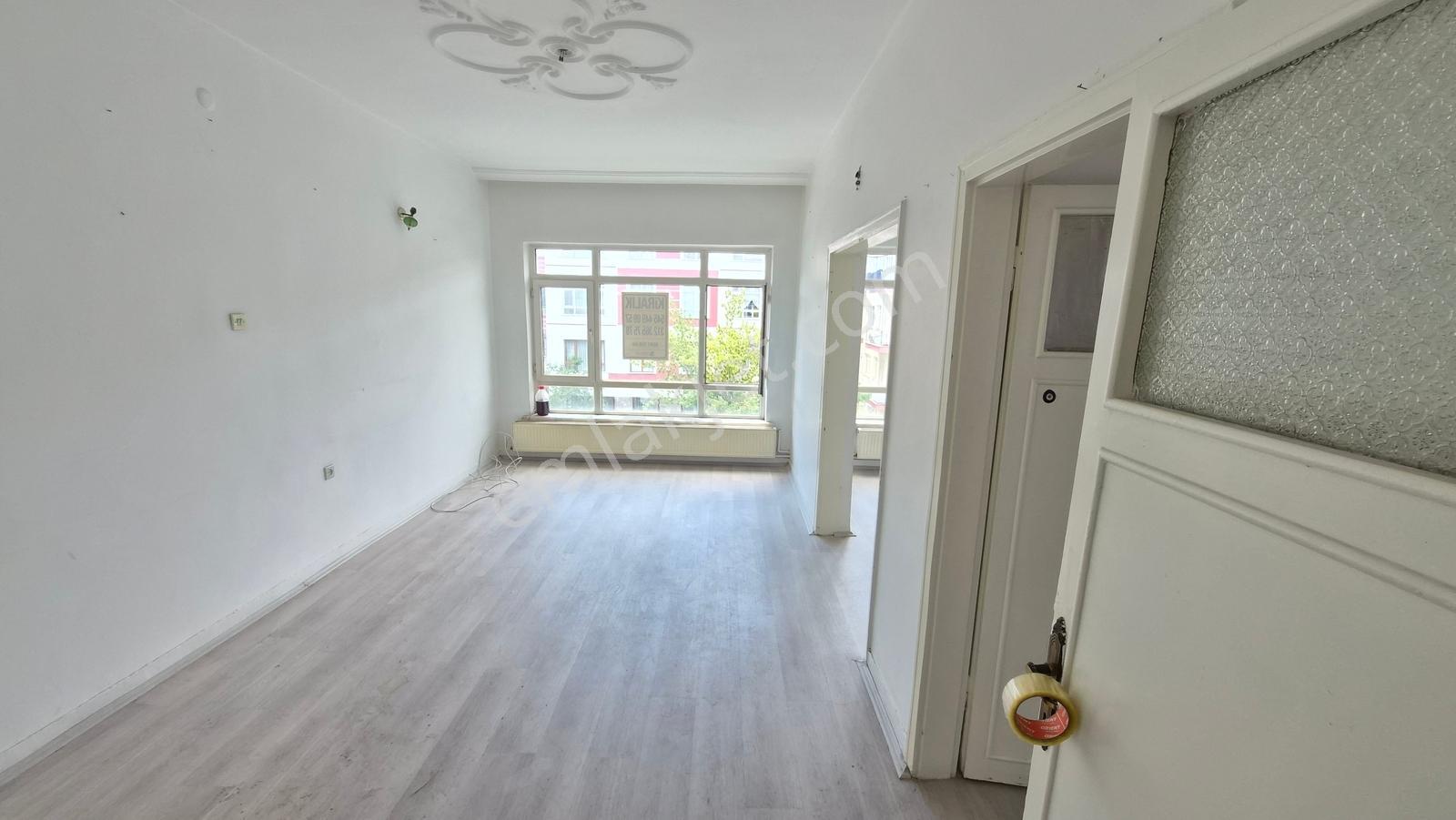 Abidin Paşada 2. Katta 3+1 Full Yapılı Kiralık Daire - Görsel 20