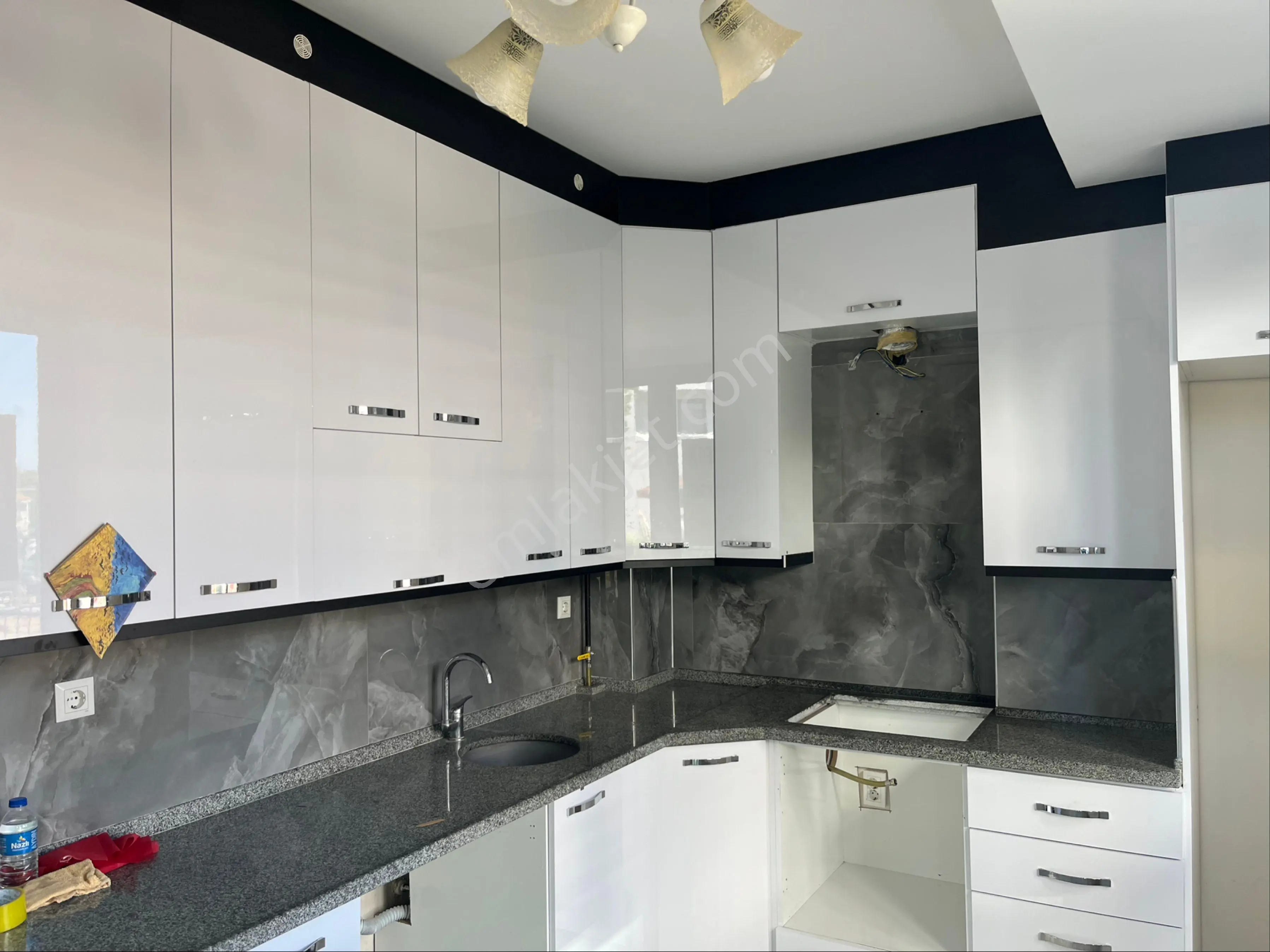 Uşak Merkez Kemalöz Mahallesinde Kiralık 2+1 Daire - Görsel 2
