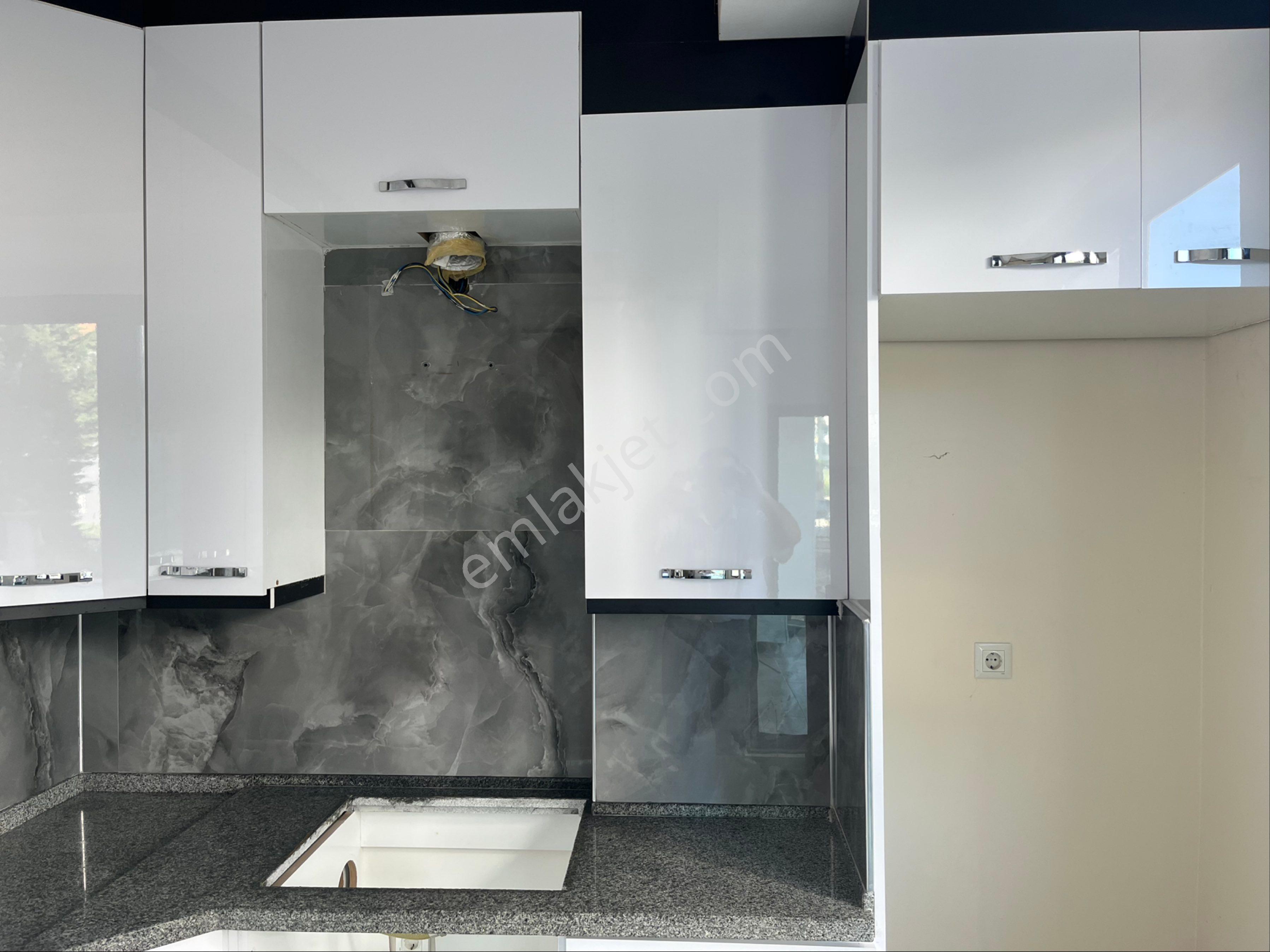 Uşak Merkez Kemalöz Mahallesinde Kiralık 2+1 Daire - Görsel 5
