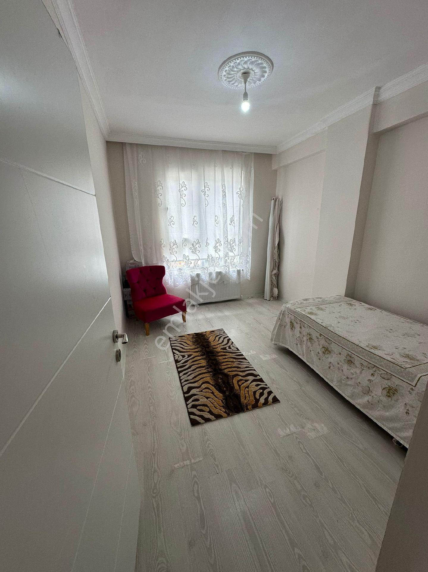 Sedat Sağır Ortaokulunun Yanında 2+1 Kiralık - Görsel 13