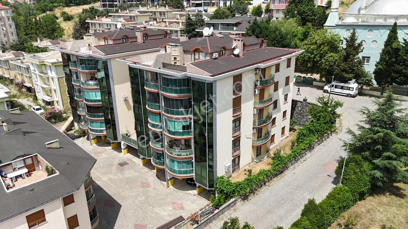 Tekirdağ Hürriyet Mah Site İçerisinde 155m² Satılık 4+1 Daire
