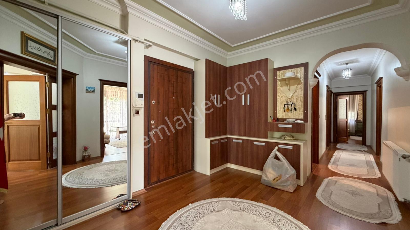 Tekirdağ Hürriyet Mah Site İçerisinde 155m² Satılık 4+1 Daire - Görsel 15