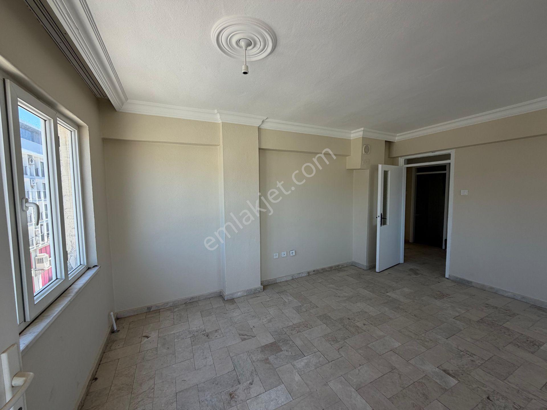 Dikili Ümmetoğlu'ndan Şehir Merkezinde 2+1 Ara'kat Kiralık Daire - Görsel 18