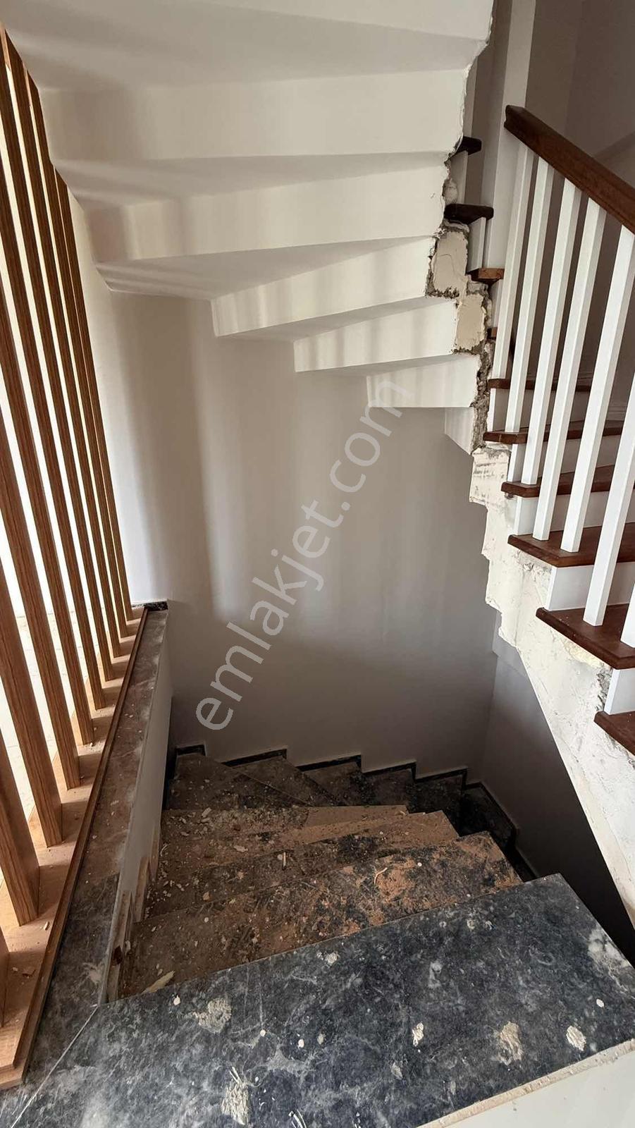 Önerler'de Site İçi 3+1 Loft Bahçeli Bodrumlu Lüks Satılık Daire - Görsel 27