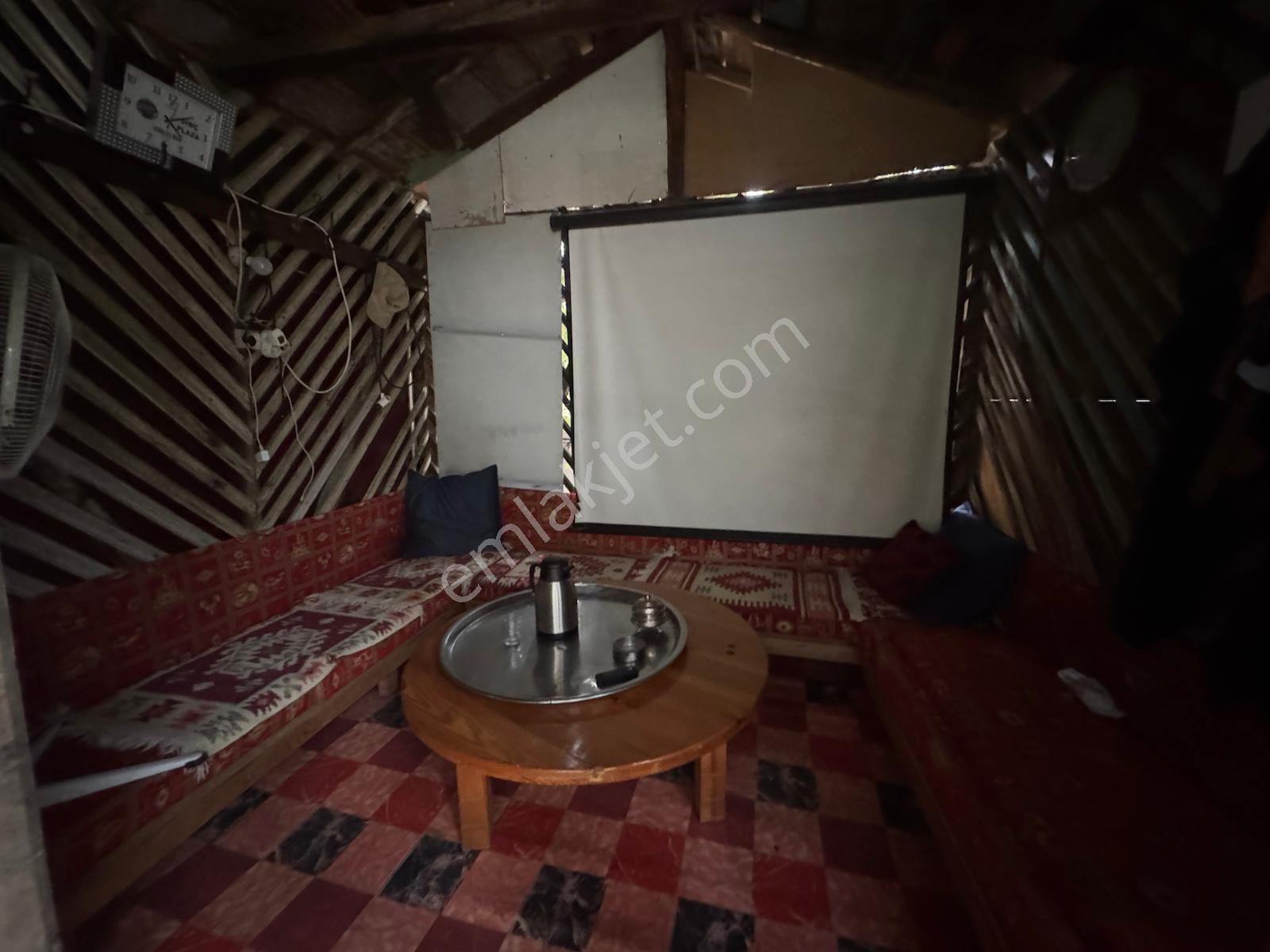 Topçubağı Cami Yanında Bahçeli 460m2 3+1 Satılık Müstakil Ev - Görsel 10