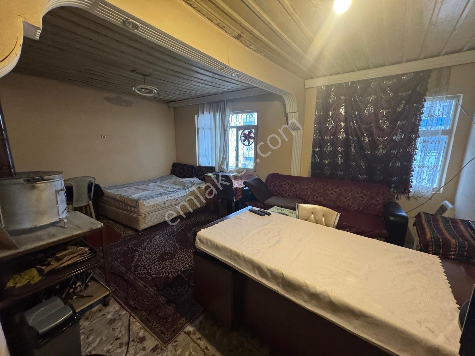Topçubağı Cami Yanında Bahçeli 460m2 3+1 Satılık Müstakil Ev - Görsel 7