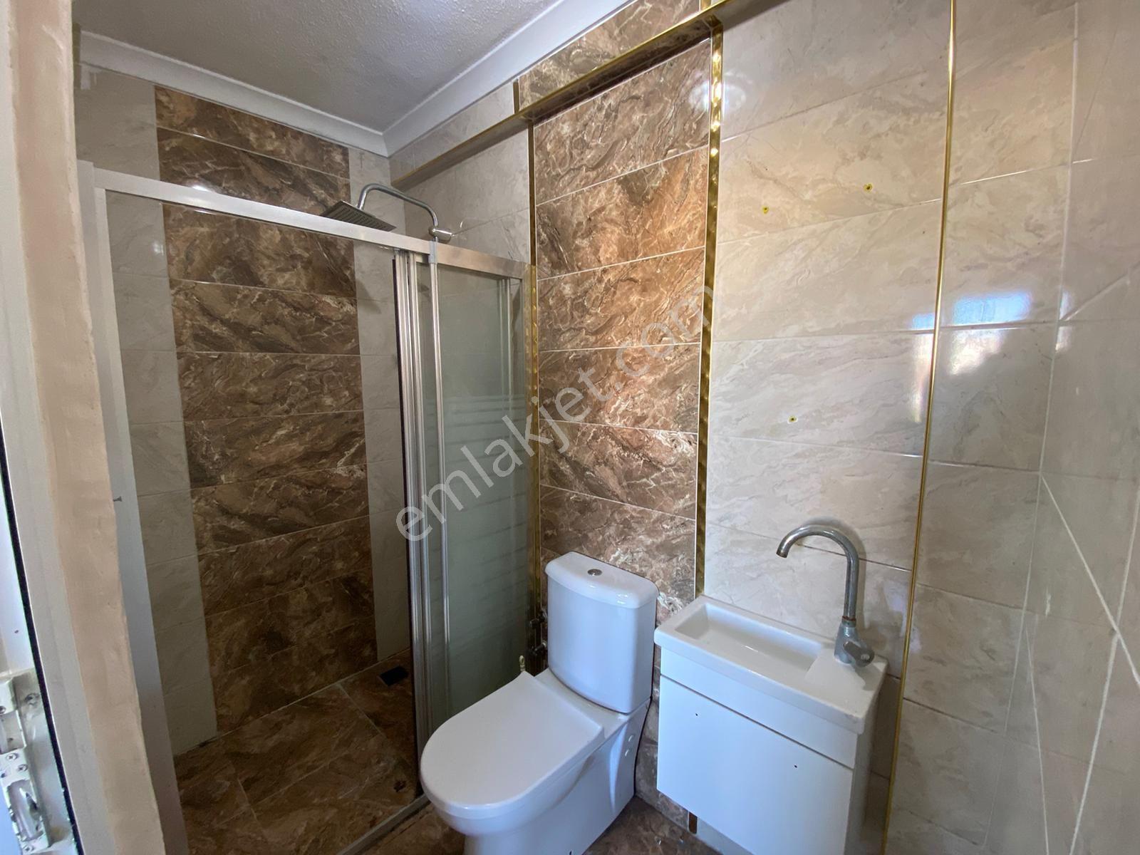 Re/max İnci'den Çakmak Caddesi Üzeri Satılık Geniş Ve Aydınlık 2+1 Daire - Görsel 16