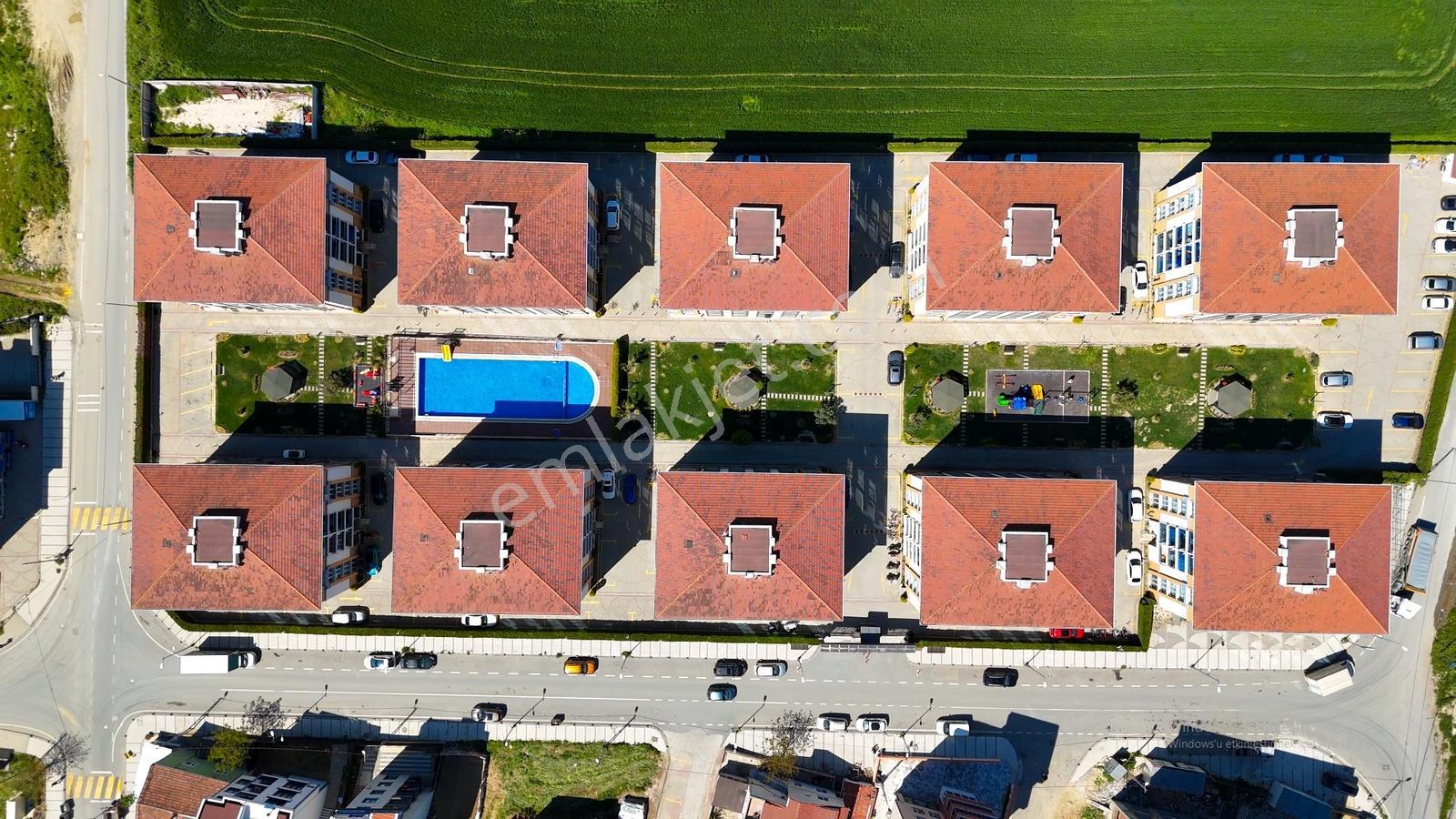 Silivri M.sinan Havuzlu Güvenlikli Site İçi 2+1 - Görsel 9