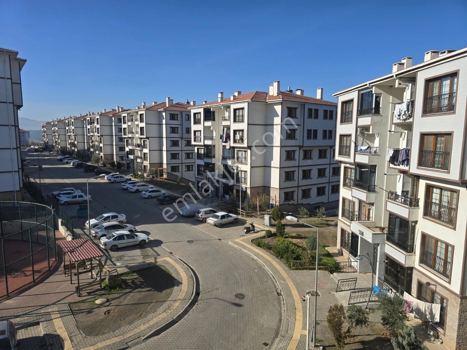 Karacasu Tokilerde Satılık Arakat Geniş 2+1 Daire - Görsel 18
