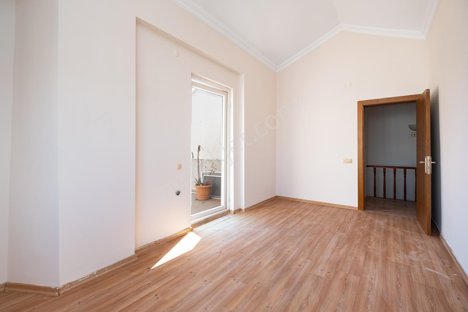 Konyaaltının Gözde Semtinde İkbal Konaklarında 5+1 Dubleks Daire - Görsel 15