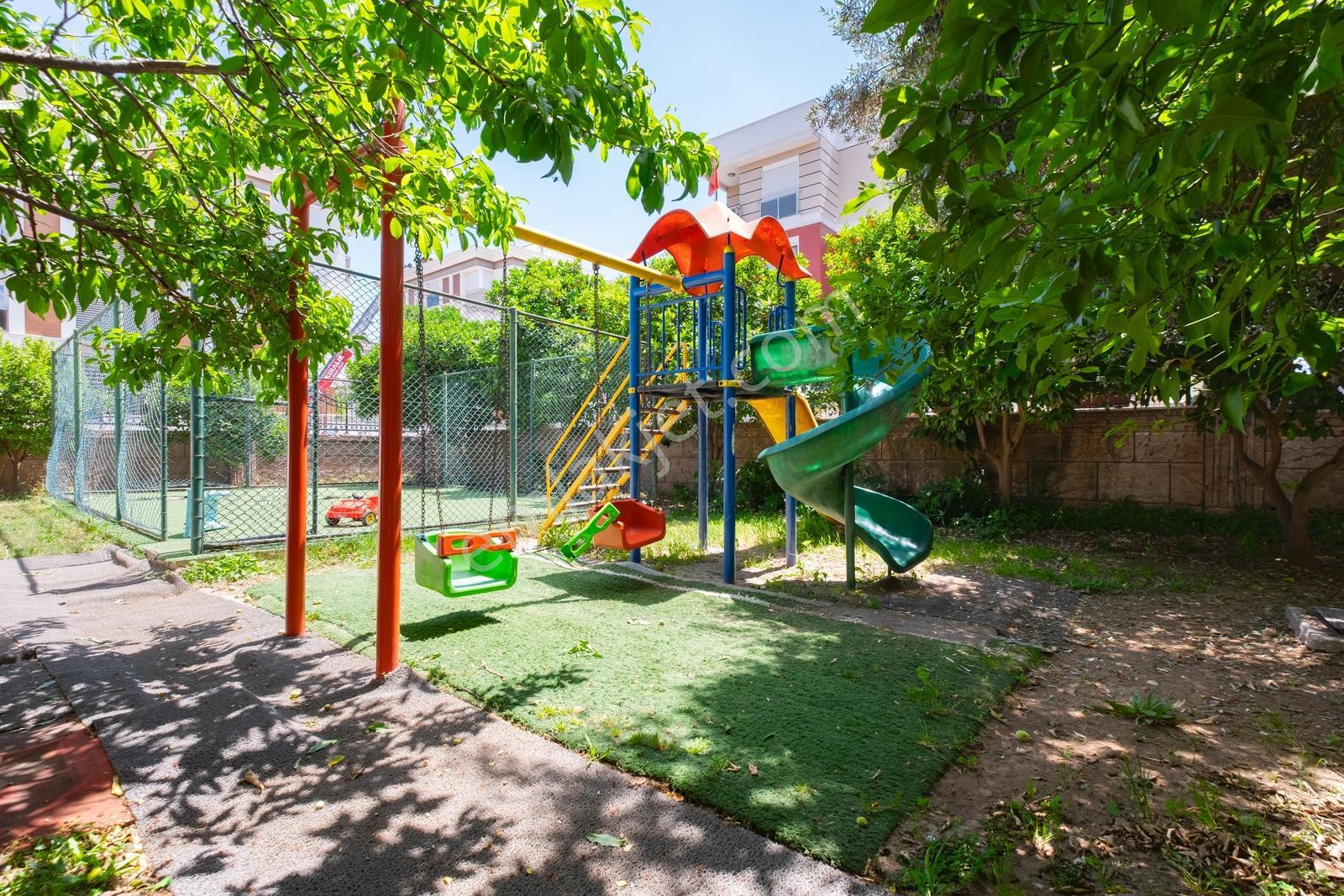 Konyaaltının Gözde Semtinde İkbal Konaklarında 5+1 Dubleks Daire - Görsel 13