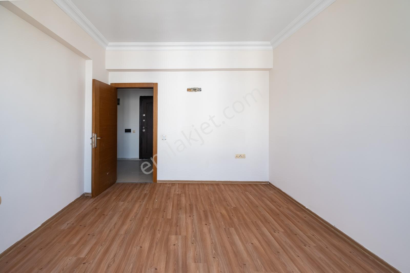 Konyaaltının Gözde Semtinde İkbal Konaklarında 5+1 Dubleks Daire - Görsel 8