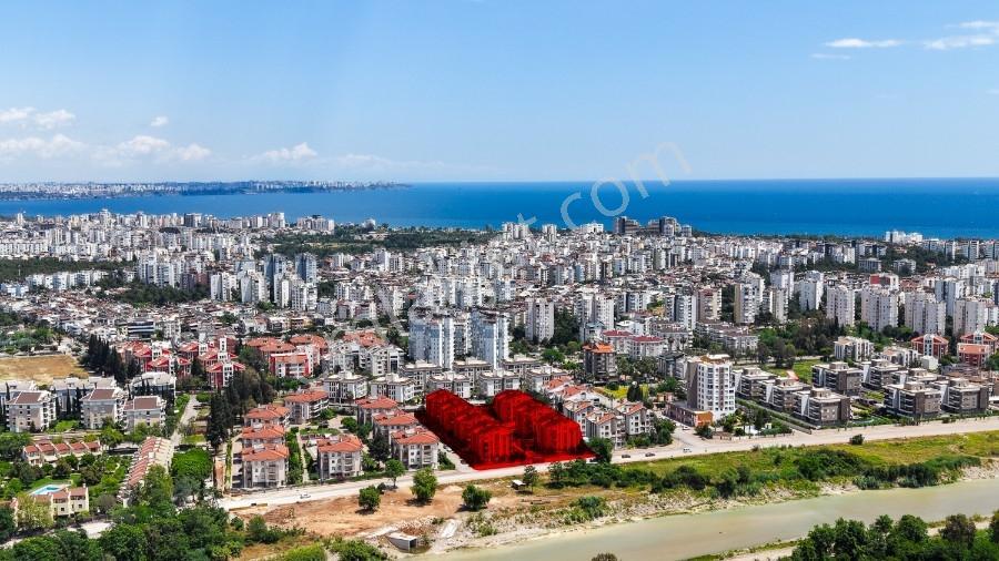 Konyaaltının Gözde Semtinde İkbal Konaklarında 5+1 Dubleks Daire