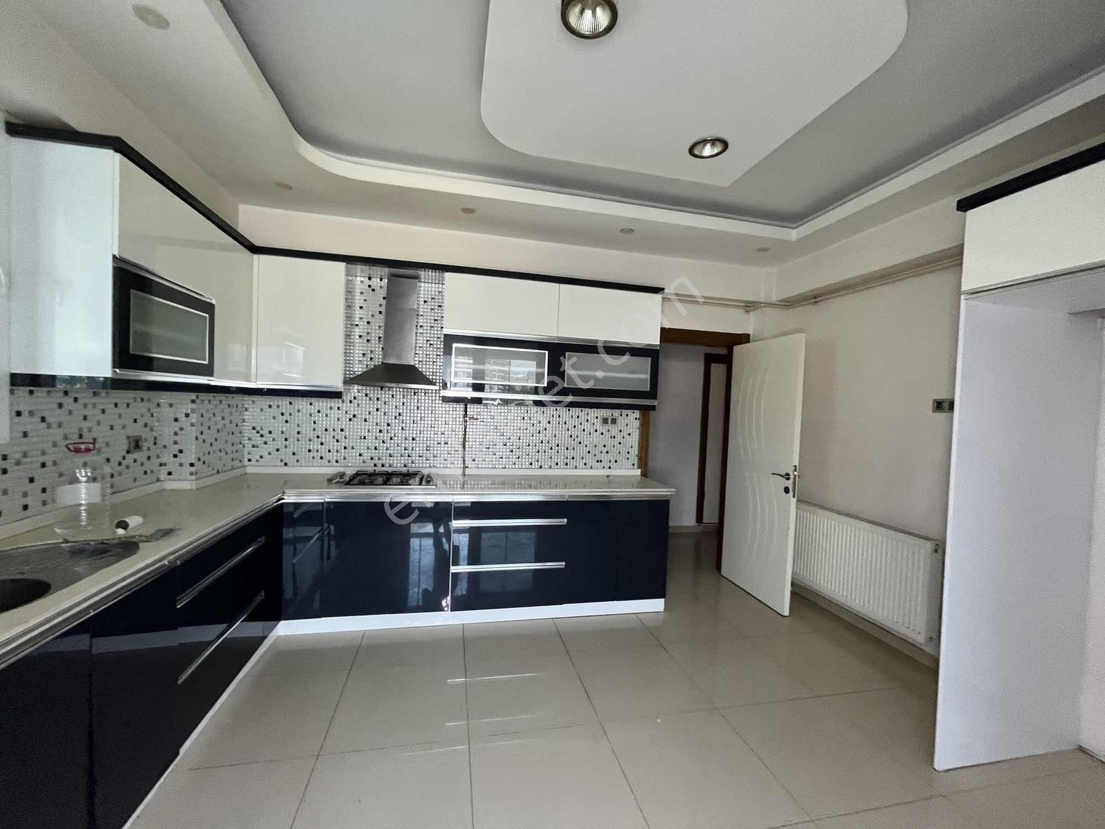 Torbalı Mah Havuzlu Site İçerisinde 2+1 Geniş 130m2 Daire - Görsel 9