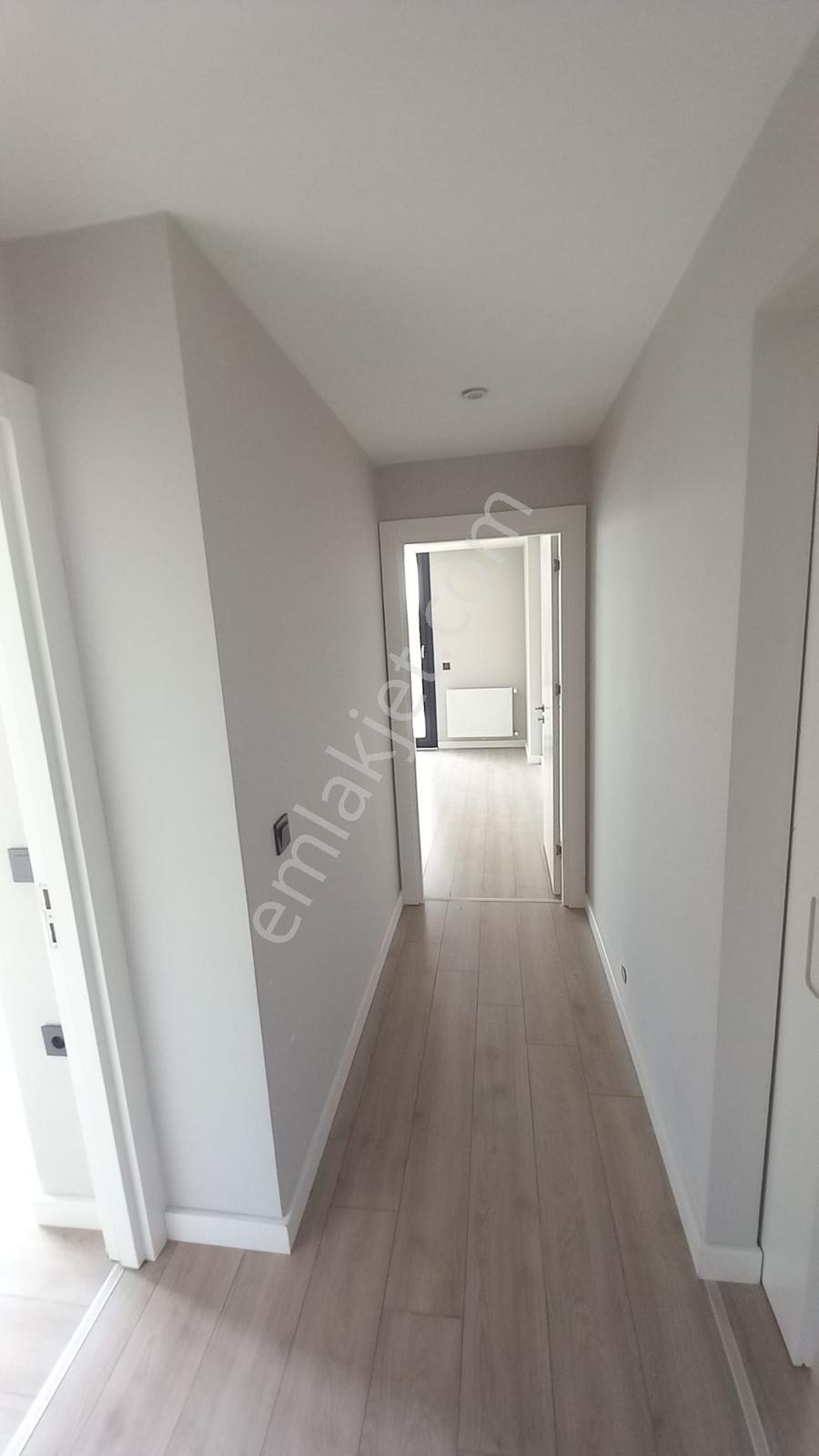 Türkmenbaşında Bahçe Katında 3+1 Havuz Sitede Satılık Daire - Görsel 32