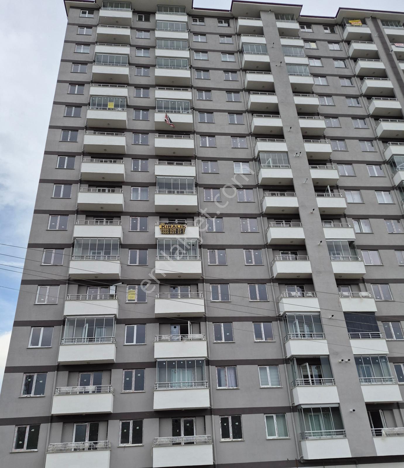 Dr Emlak'tan Trend Urgancı Sitesinde Sıfır 1+1 Kiralık Daire
