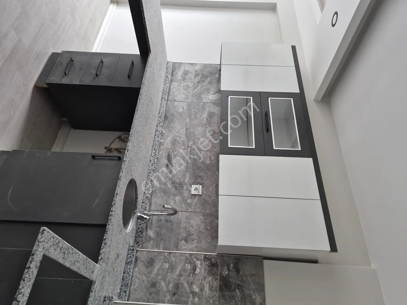 Dr Emlak'tan Trend Urgancı Sitesinde Sıfır 1+1 Kiralık Daire - Görsel 4