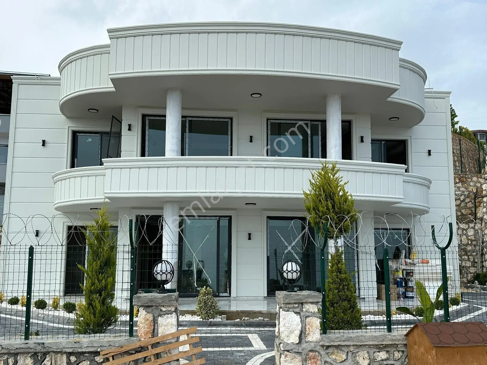 Acar Group'tan Kocahamzalı'da 500m2 Arsa İçinde Satılık Villa