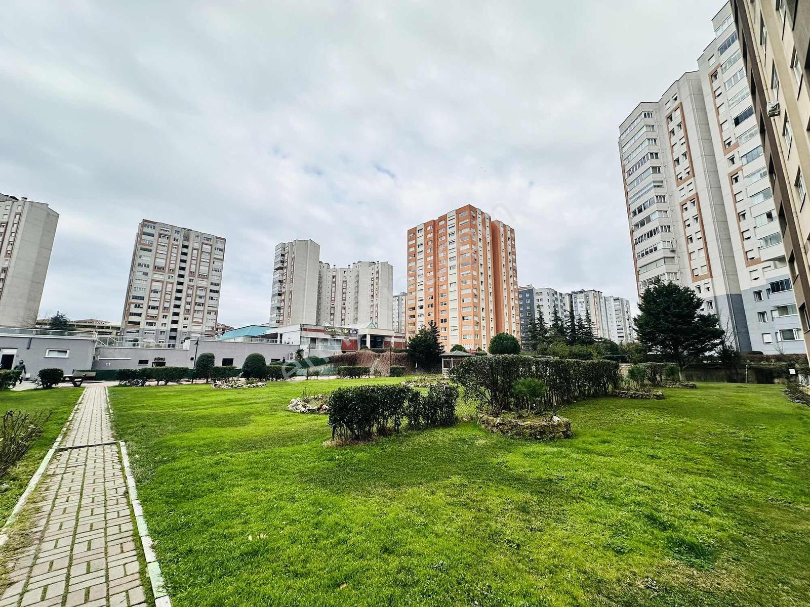 Parlamenterler Sitesi Kısa Katlı Blok Havuz Cepheli Masrafsız - Görsel 6
