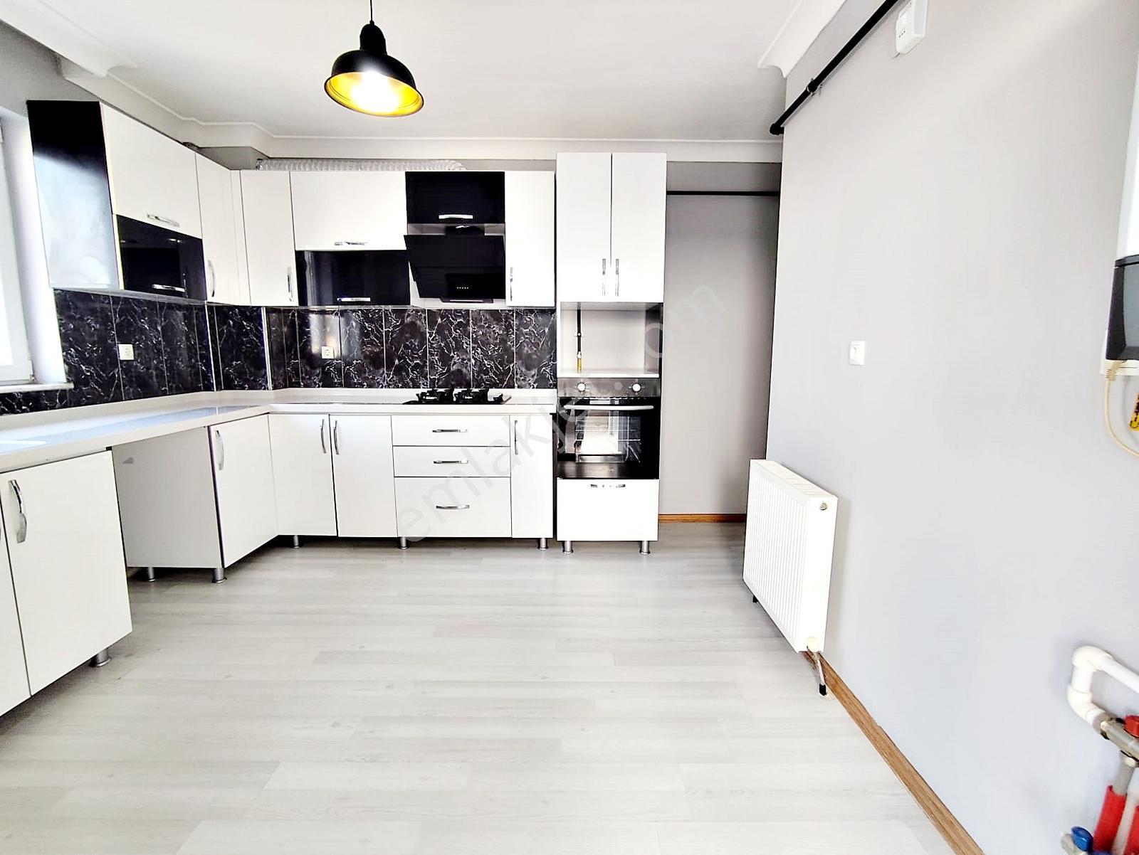 Han Gayrimenkulden Karakaya Yeni Binada 3+1 Kiralık Daire - Görsel 13