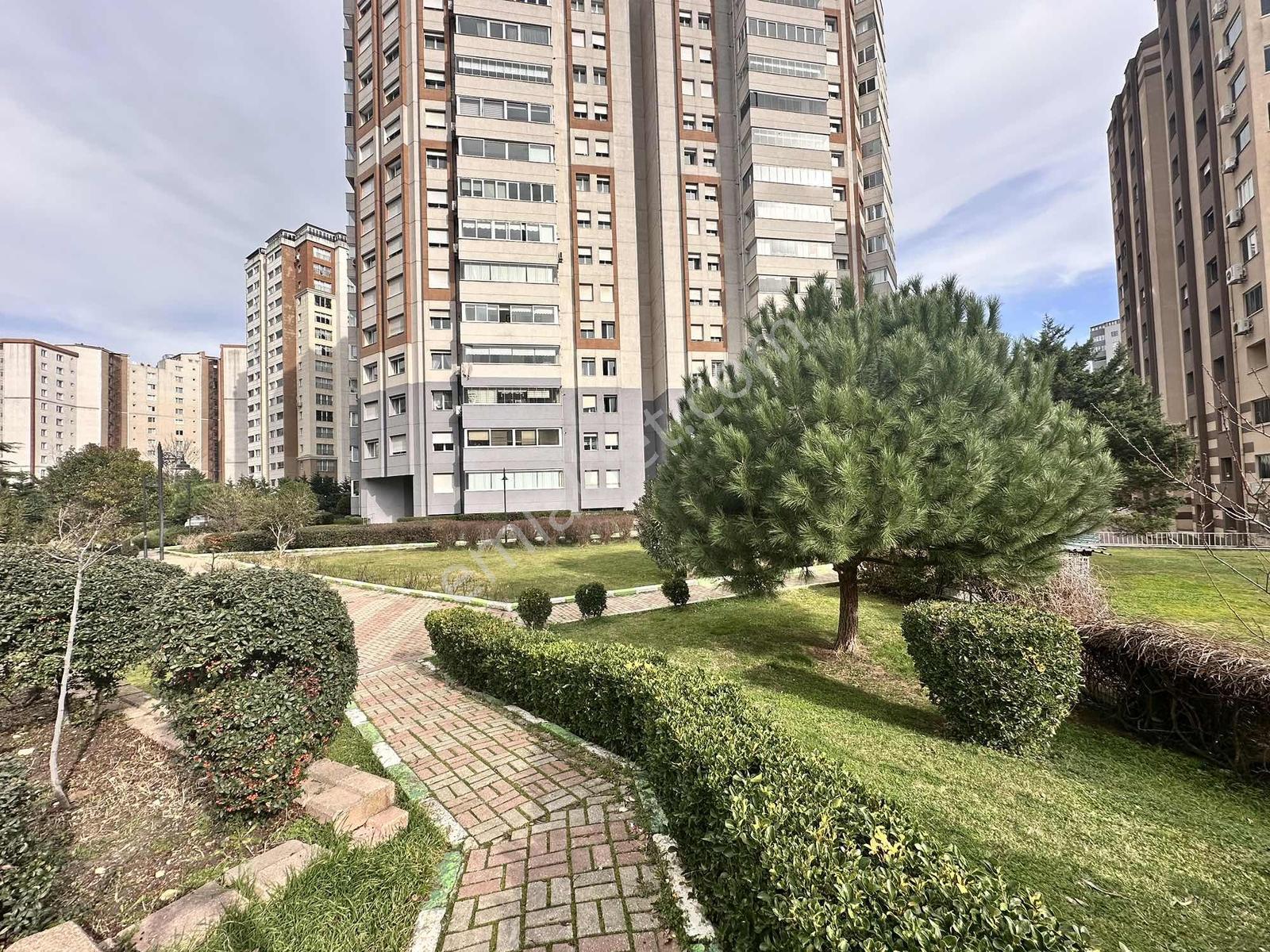 Beylikdüzü Parlamenterler Sitesi Peyzaj Cephe Giriş Fiyatı Düştü - Görsel 31