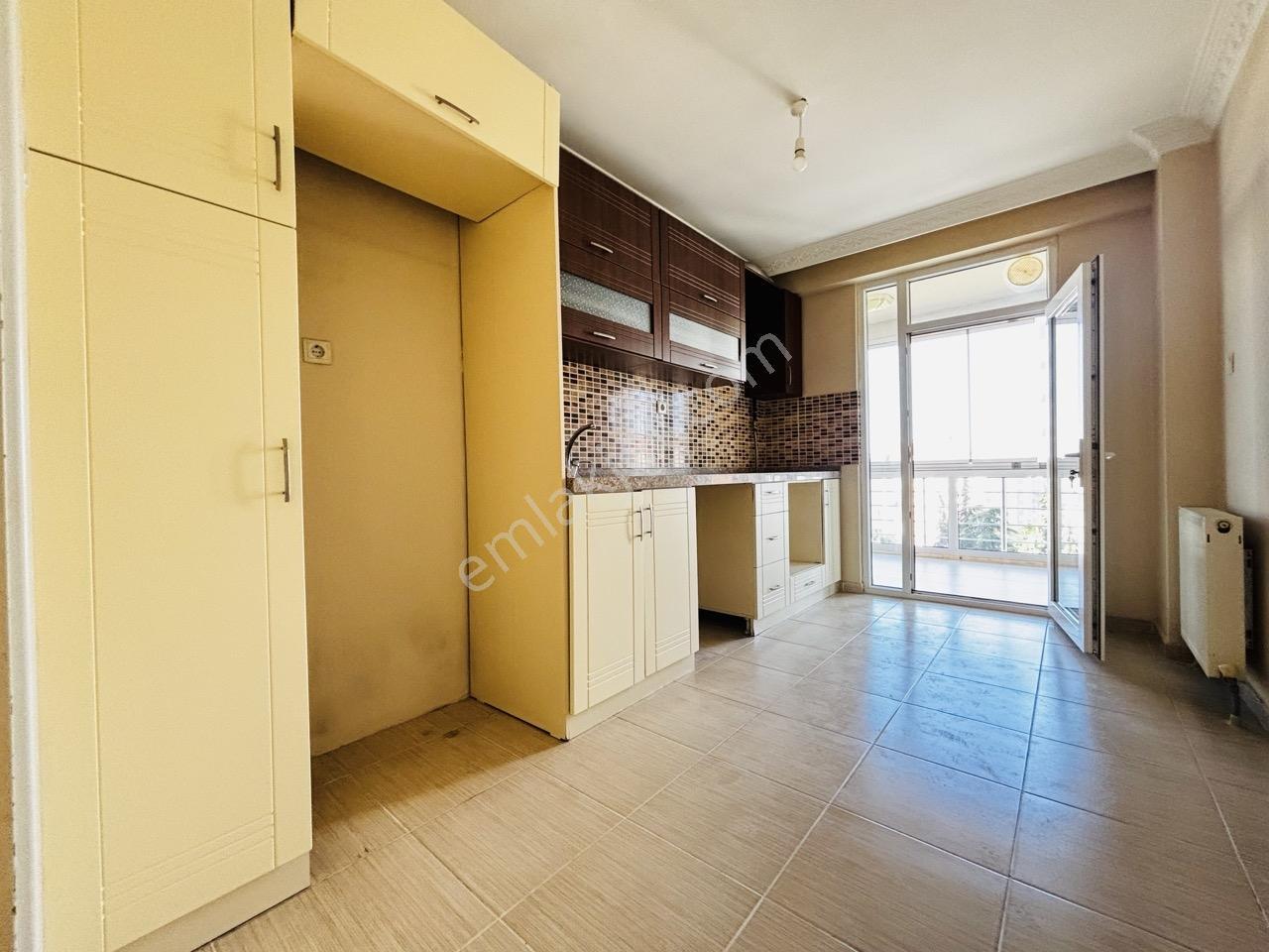 Rada 3 Sitesi | Kiralık Ara Kat 3+1 Daire | Hürriyet Mah. - Görsel 30