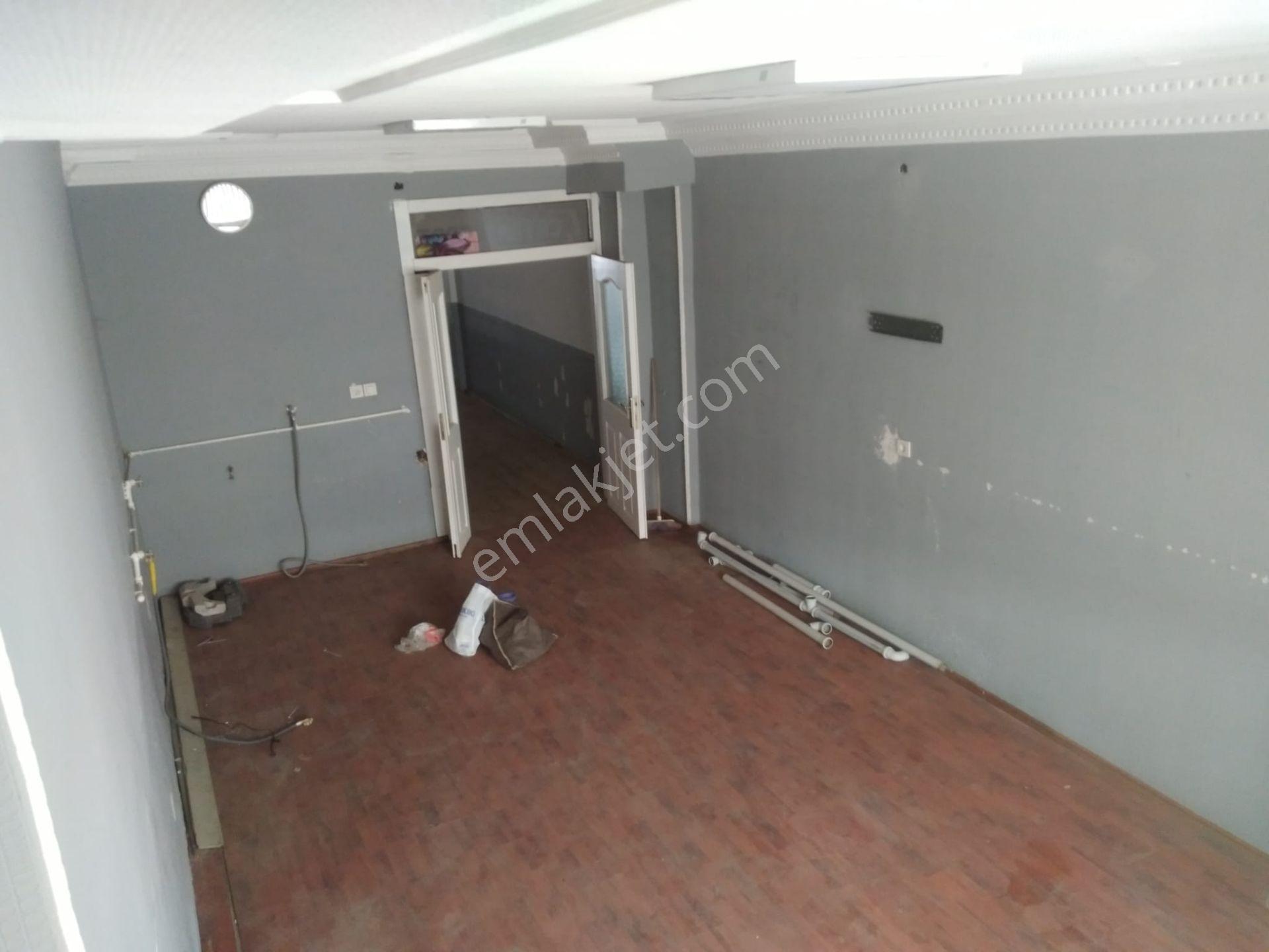 Sahibinden İki Katlı 160 M2 İki Cadde Köşesi Kiralık Dükkan - Görsel 6
