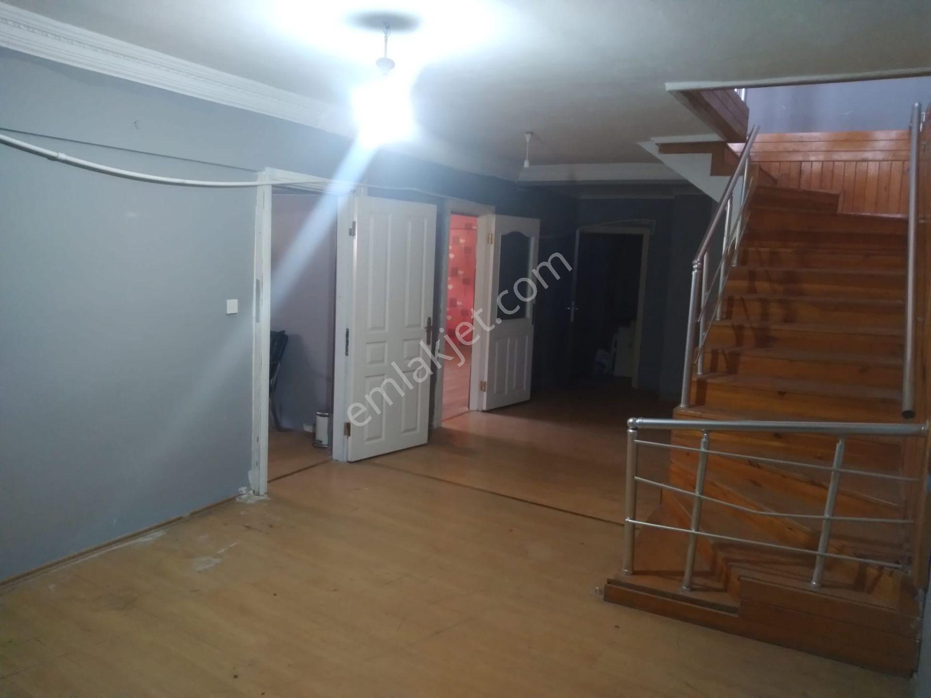 Sahibinden İki Katlı 160 M2 İki Cadde Köşesi Kiralık Dükkan - Görsel 11