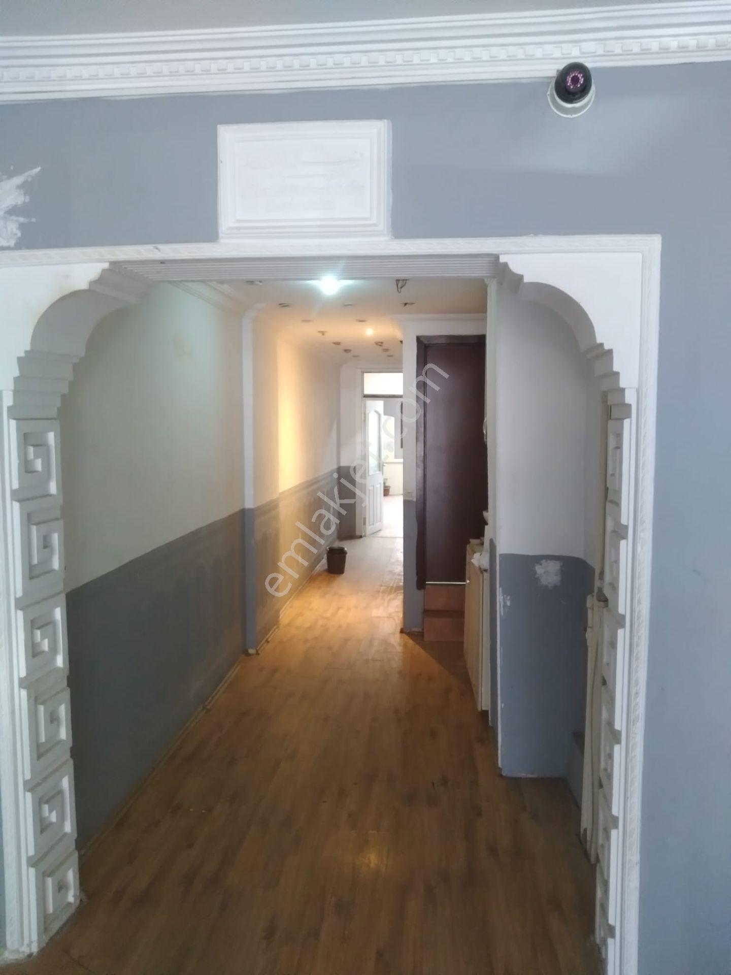 Sahibinden İki Katlı 160 M2 İki Cadde Köşesi Kiralık Dükkan - Görsel 4