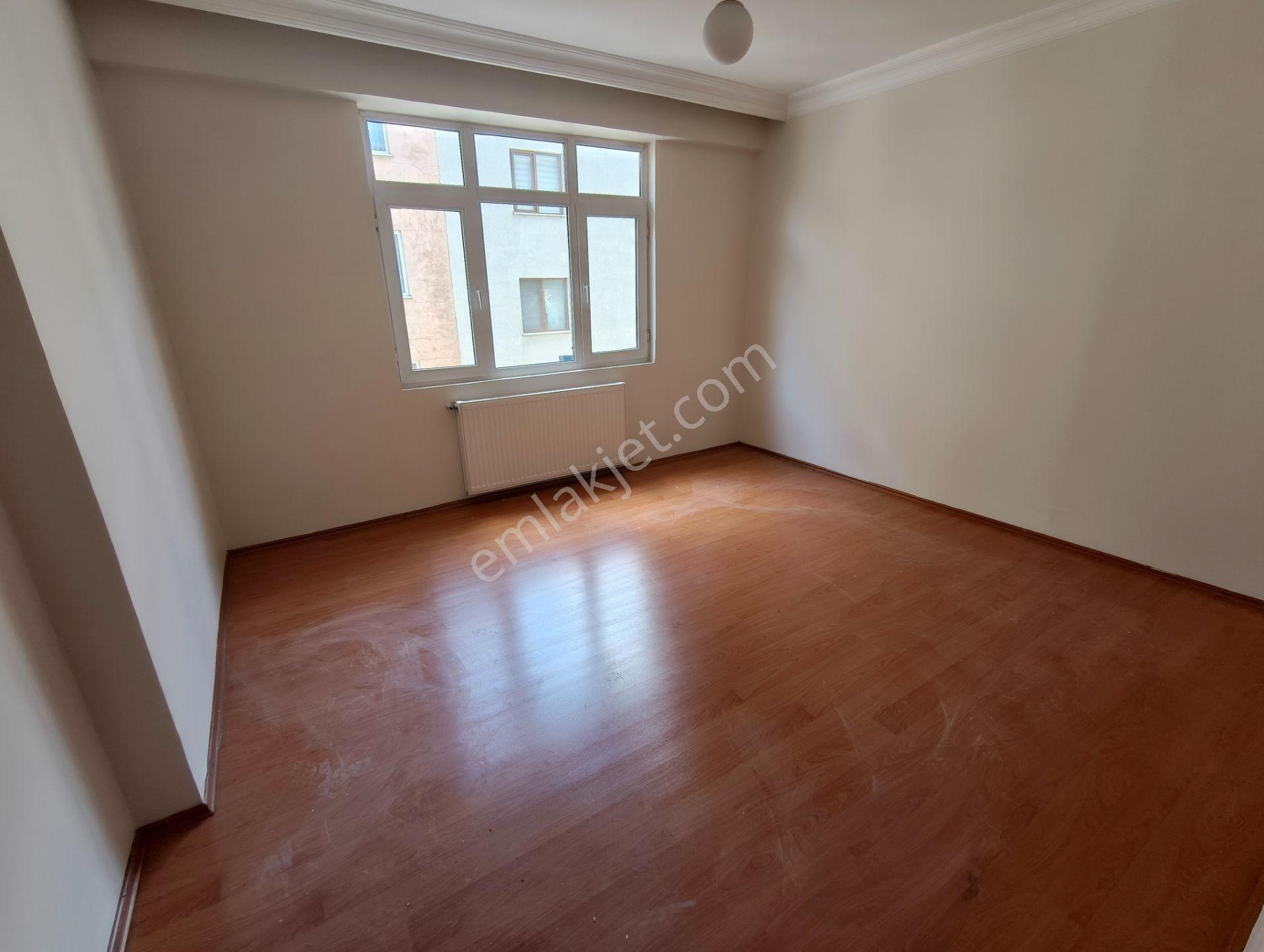 Balcıoğlundan Kocatepe Mahal. Kiralık 3. Normal Kat 120 M2 Daire - Görsel 8