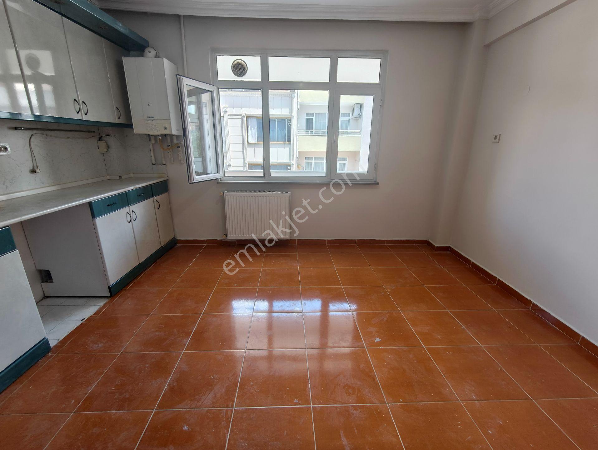 Balcıoğlundan Kocatepe Mahal. Kiralık 3. Normal Kat 120 M2 Daire - Görsel 12