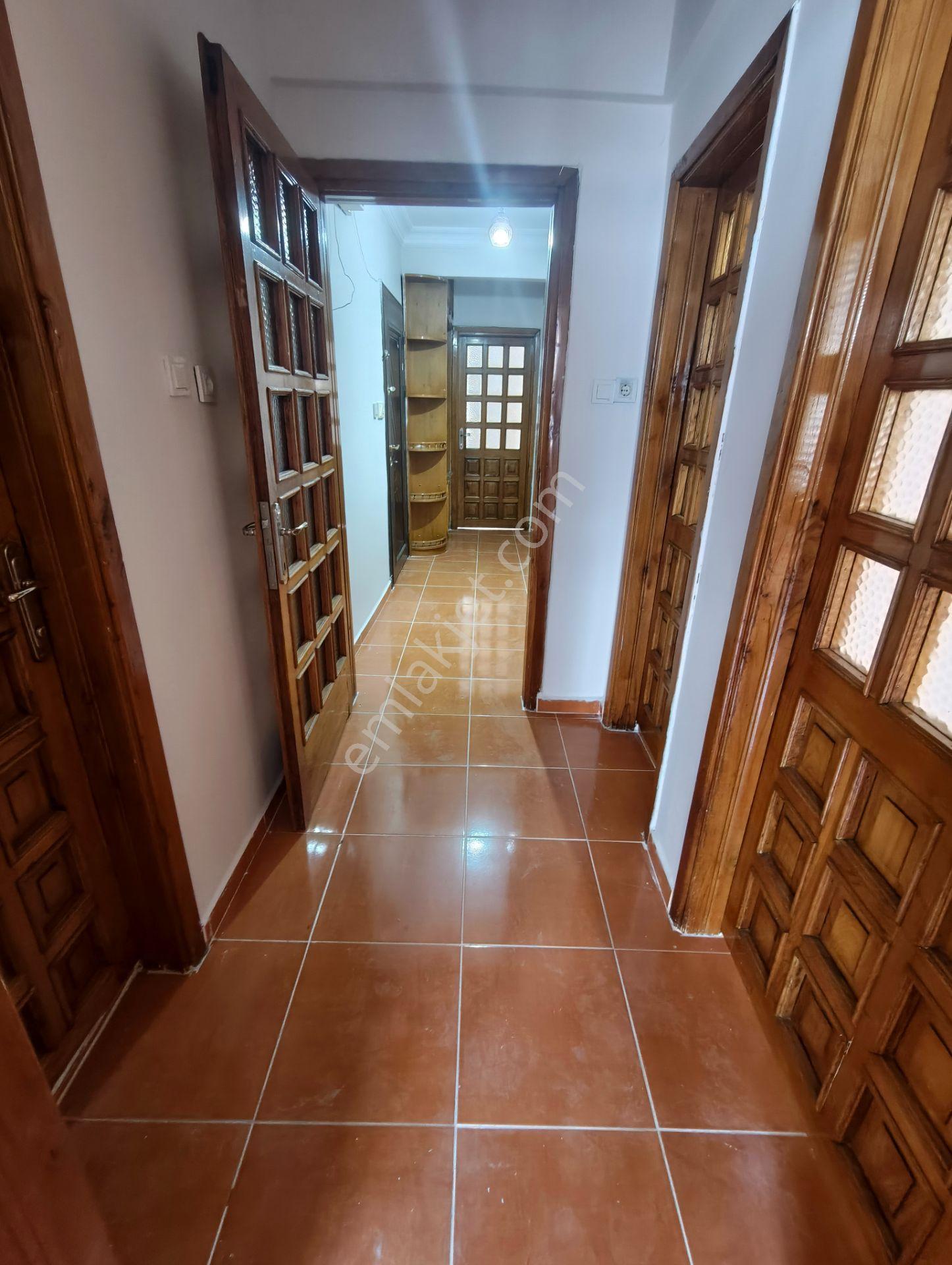 Balcıoğlundan Kocatepe Mahal. Kiralık 3. Normal Kat 120 M2 Daire - Görsel 24