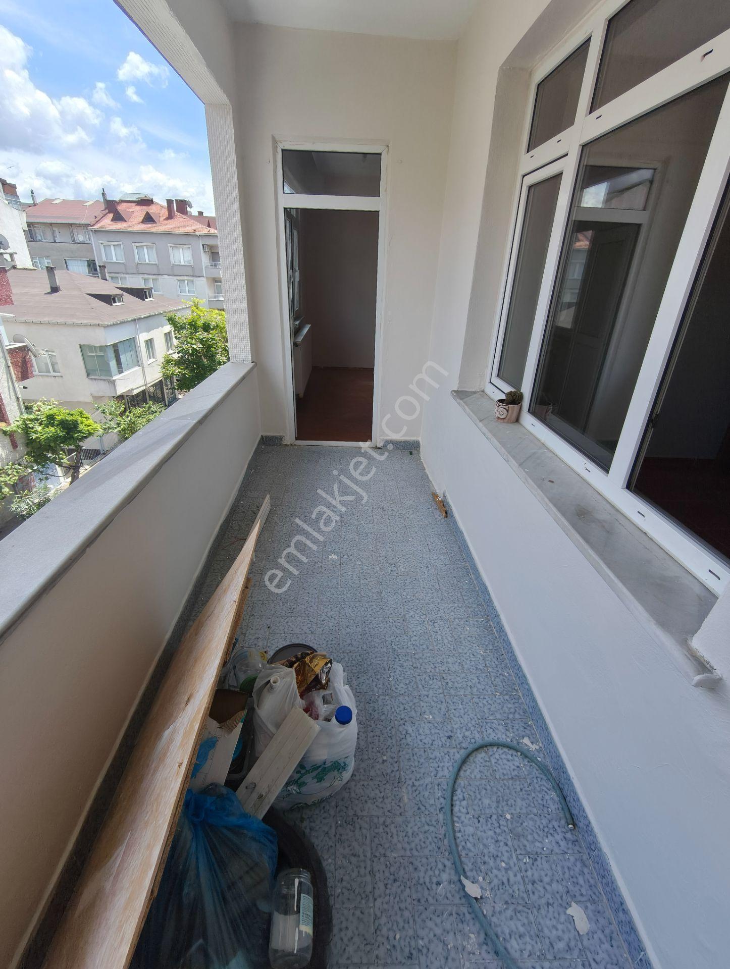 Balcıoğlundan Kocatepe Mahal. Kiralık 3. Normal Kat 120 M2 Daire - Görsel 4