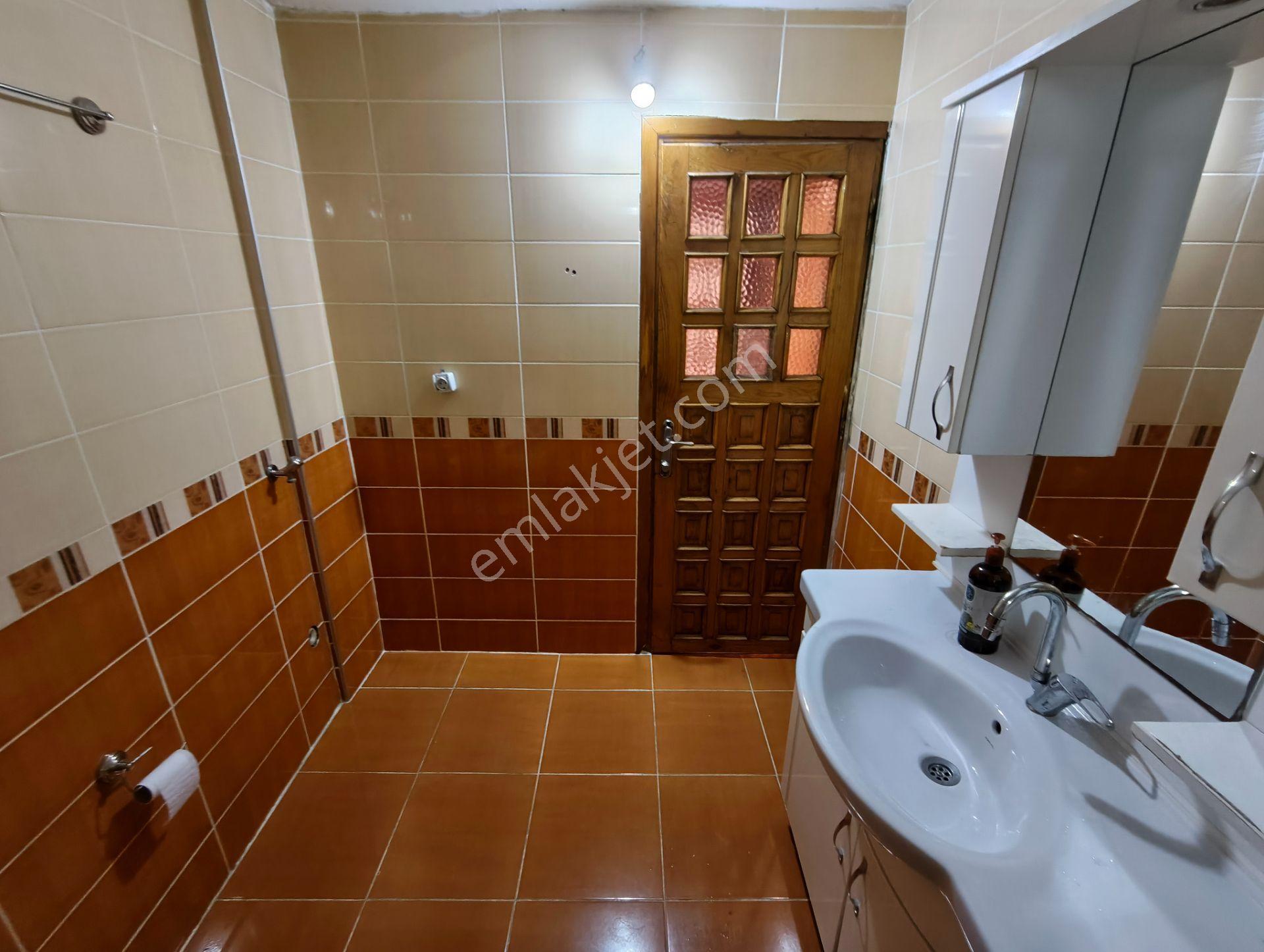 Balcıoğlundan Kocatepe Mahal. Kiralık 3. Normal Kat 120 M2 Daire - Görsel 19