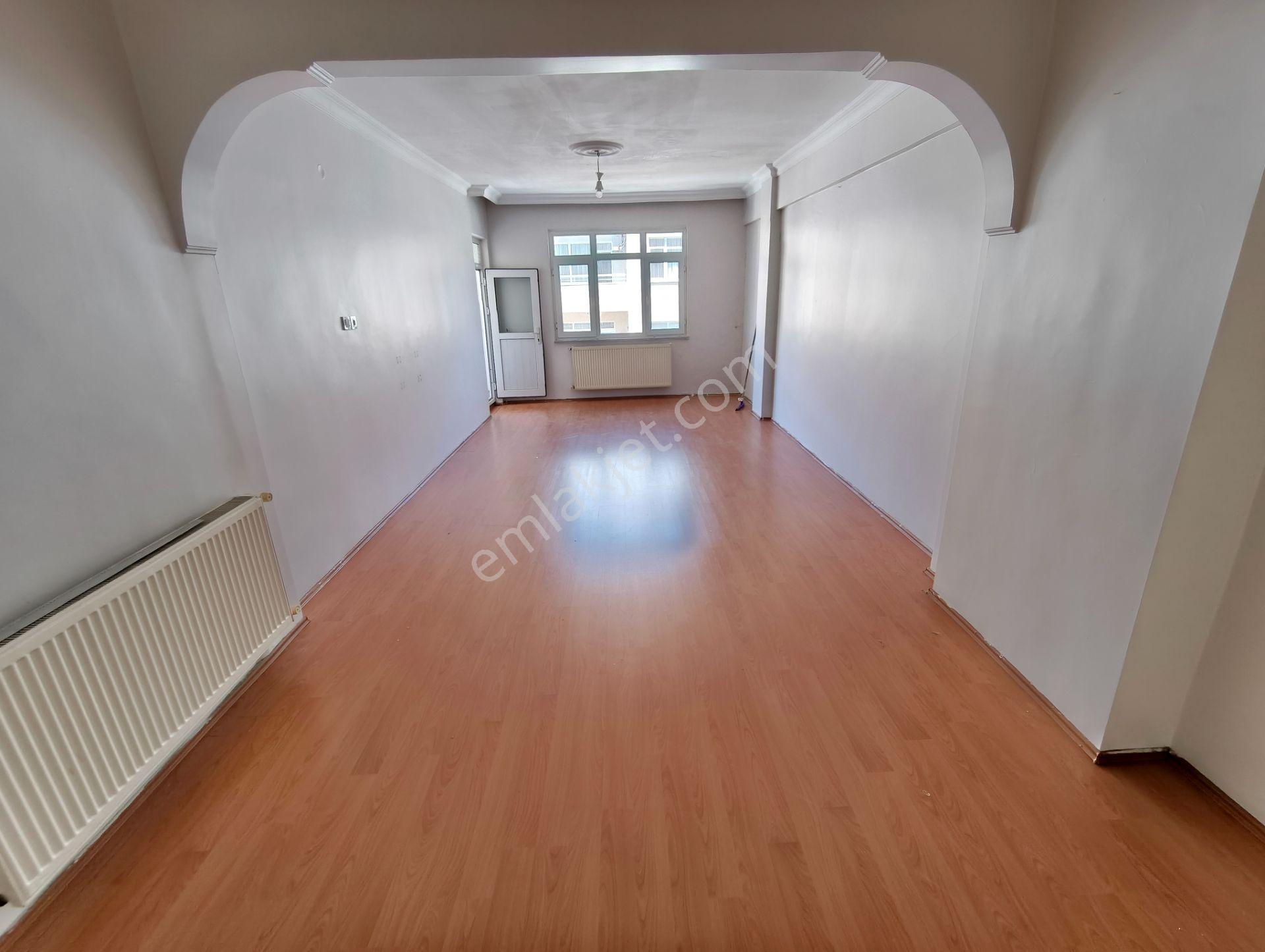 Balcıoğlundan Kocatepe Mahal. Kiralık 3. Normal Kat 120 M2 Daire