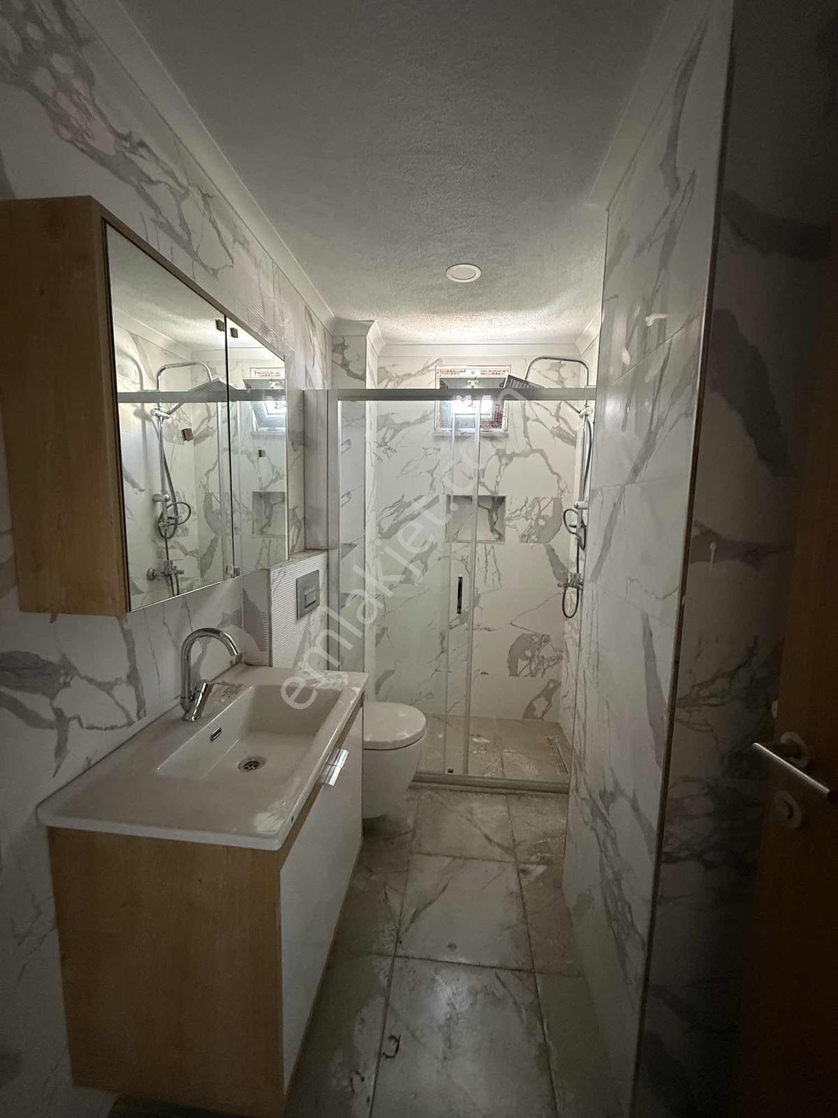 Finans Merkezinin Hemen Dibinde Kiralık 2+1 Kullanışlı Daire - Görsel 10