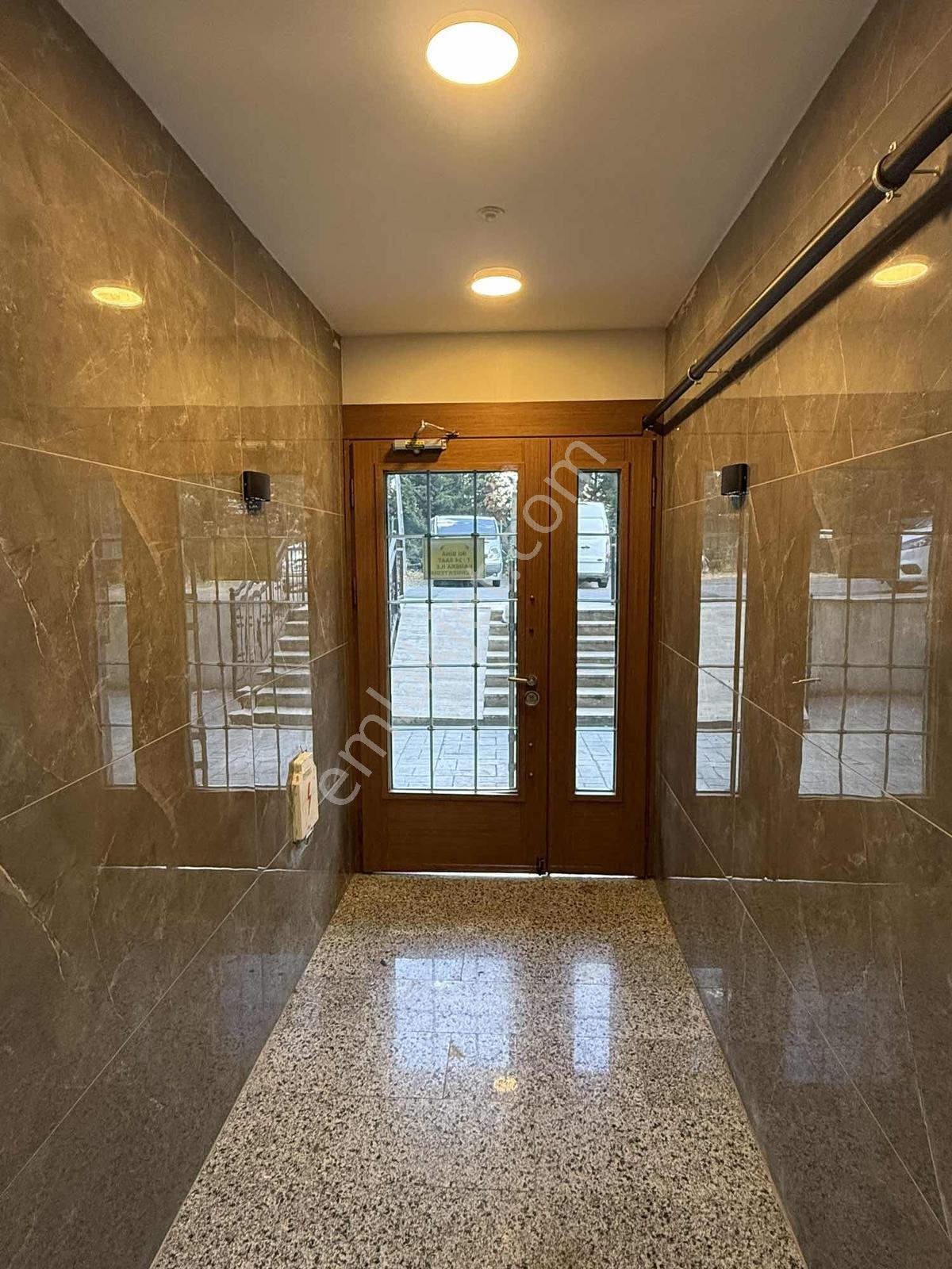 Finans Merkezinin Hemen Dibinde Kiralık 2+1 Kullanışlı Daire - Görsel 5