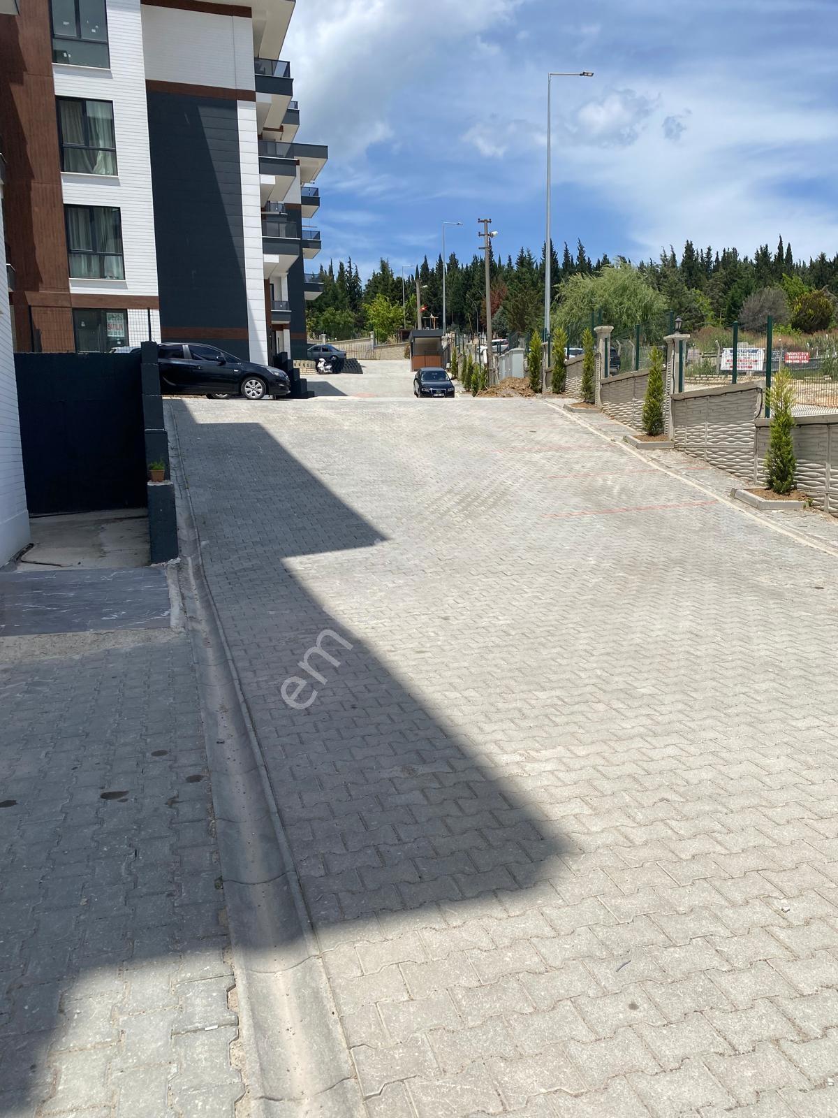 Sıfır Bina, Yüzme Havuzu, Yerden Isıtma, Harika Konumda Kiralık - Görsel 4