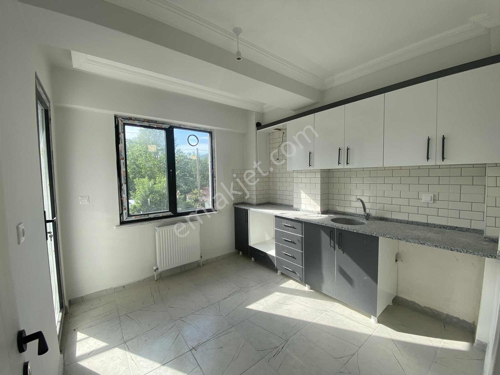 Türkan Emlaktan Ptt Karşısı Sıfır 2+1 Satılık Daire - Görsel 13
