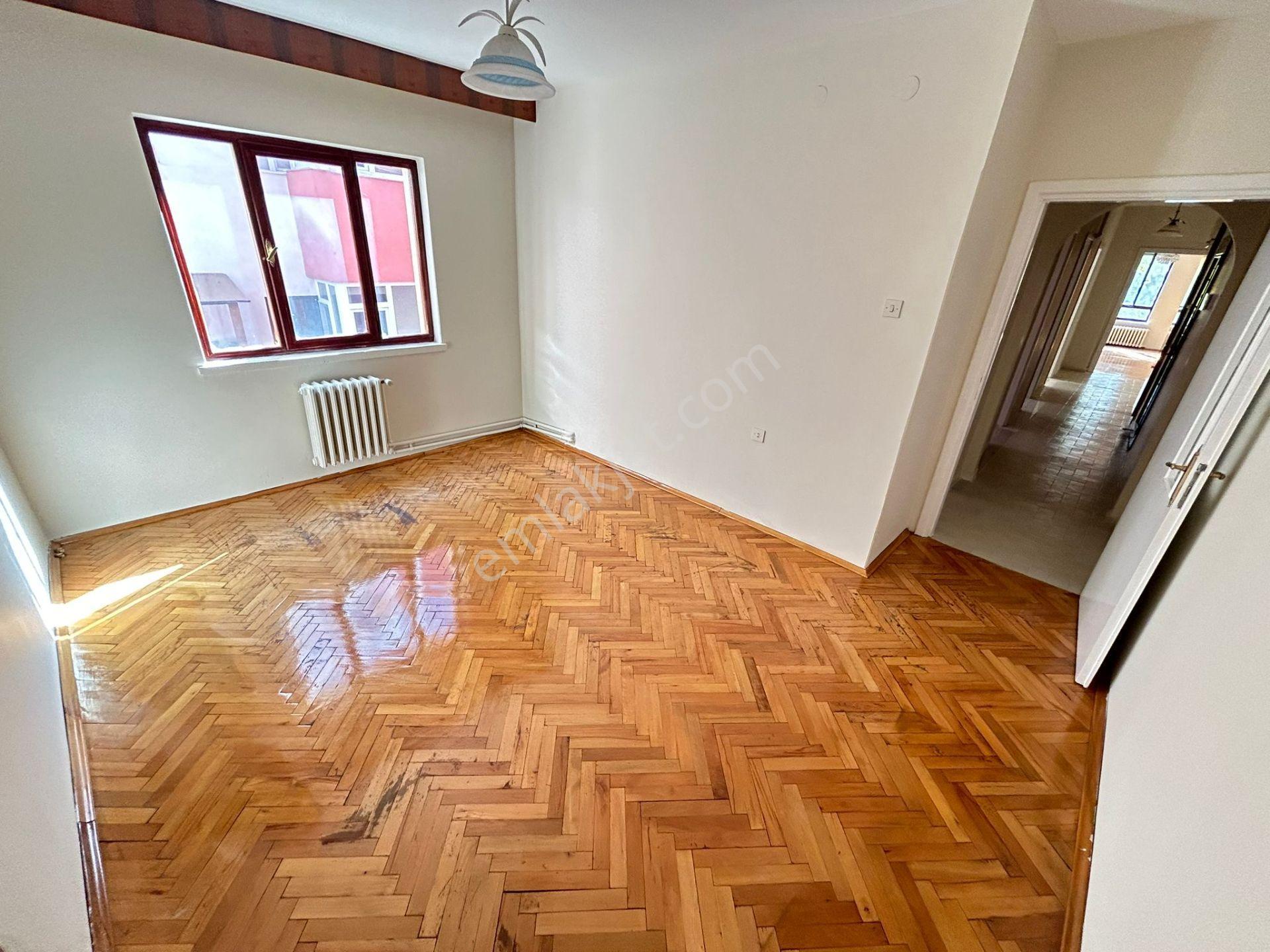 Taner'den Dikmen Ece Cad'de 3+1 Orta Kat Bağımsız Ön Cephe G.doğ - Görsel 31