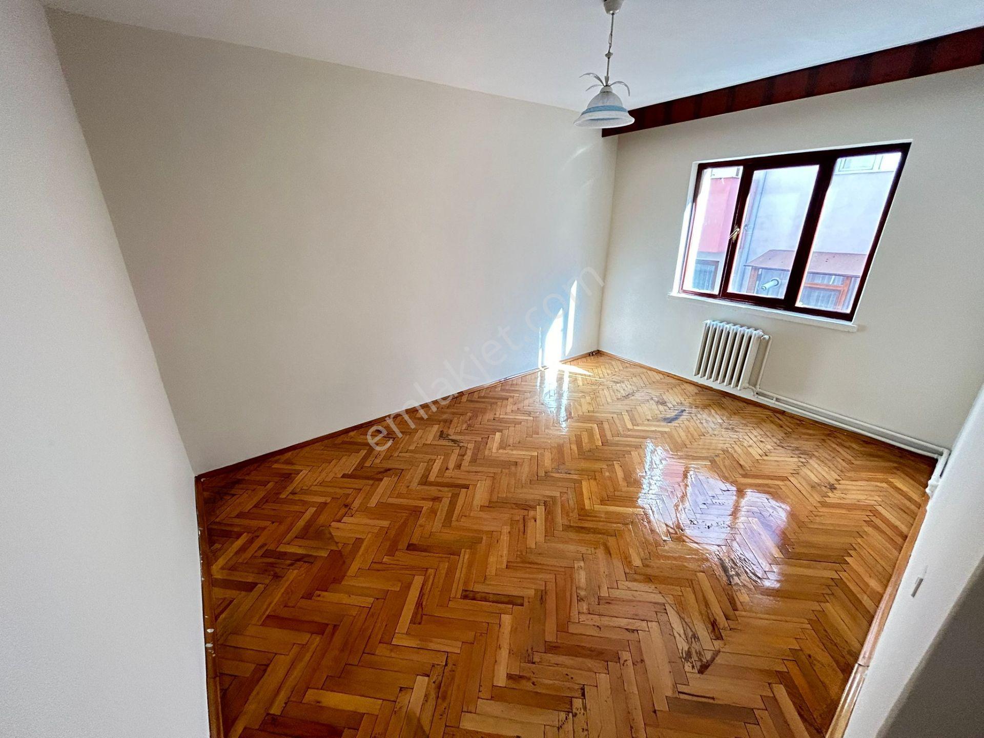 Taner'den Dikmen Ece Cad'de 3+1 Orta Kat Bağımsız Ön Cephe G.doğ - Görsel 3