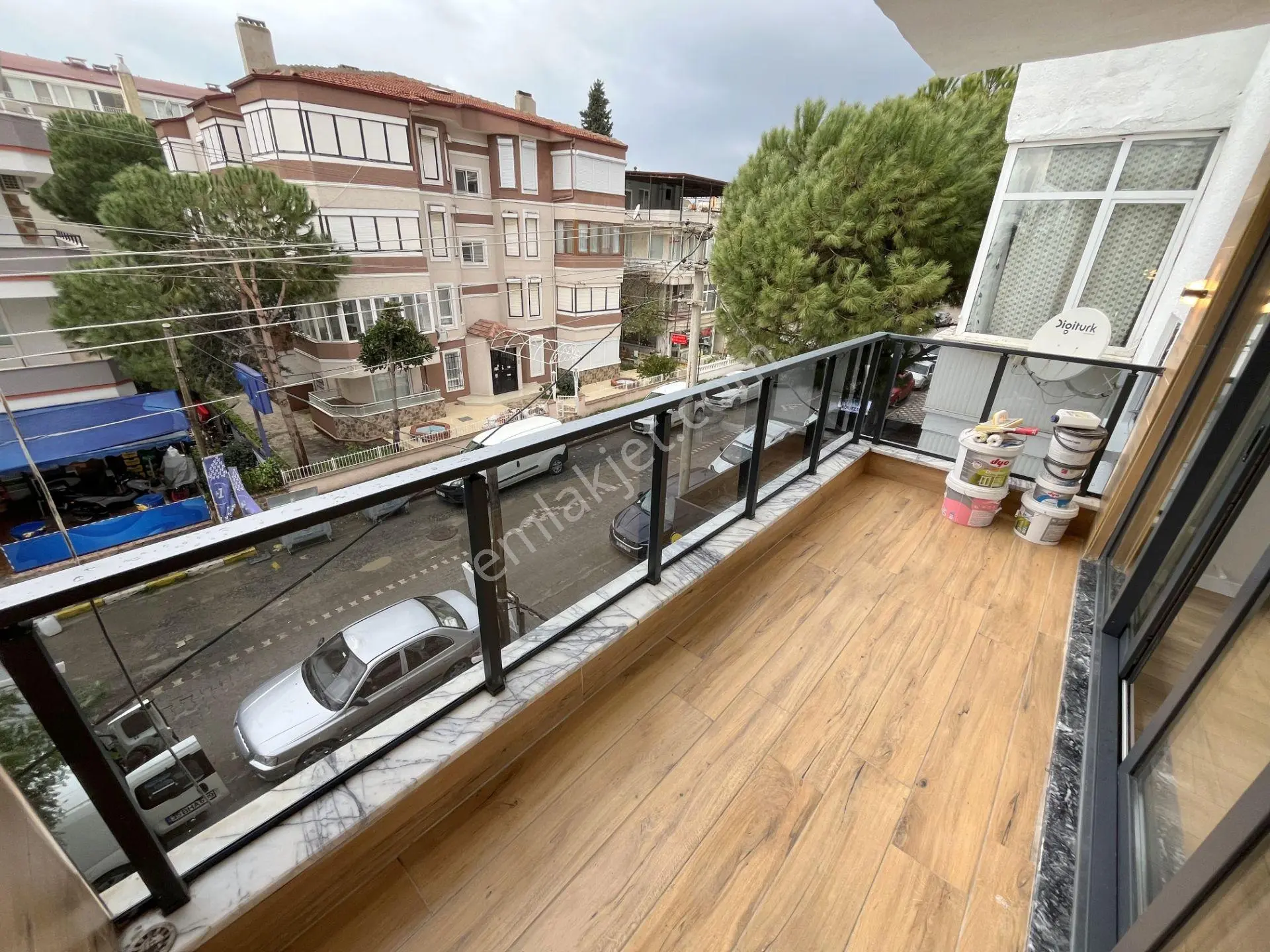 Güç Gayrimenkul'den Akçay Merkez'de Denize Sadece 50m Lüx Tasarım Satılık 2+1 Daire - Görsel 5