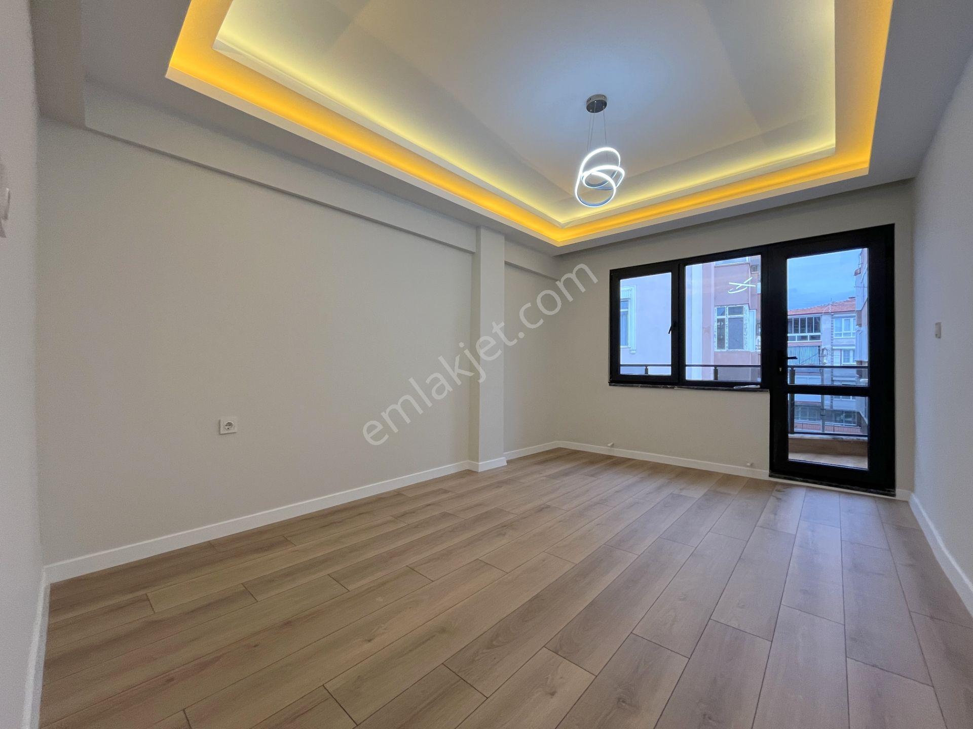 Güç Gayrimenkul'den Akçay Merkez'de Denize Sadece 50m Lüx Tasarım Satılık 2+1 Daire - Görsel 33