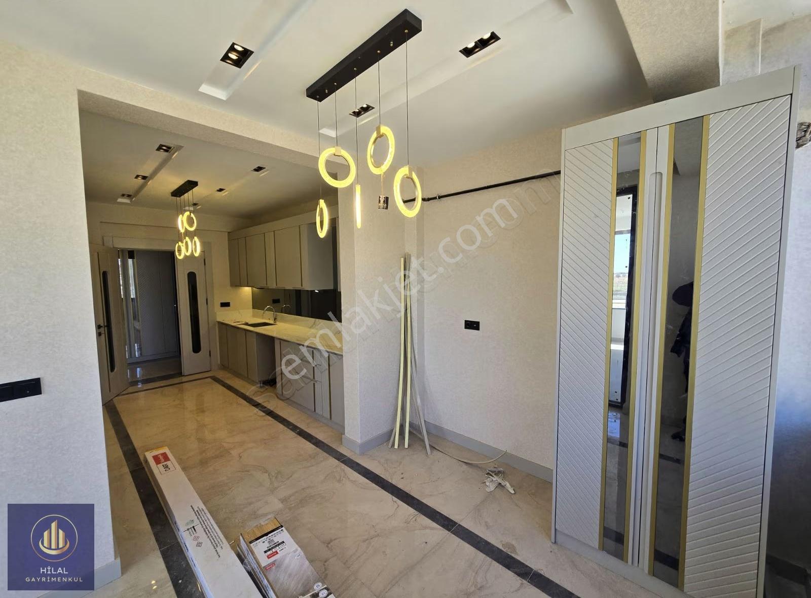 Akkent Merkezde Ultra Lüks 2.5+1 Daire 130m² - Görsel 18