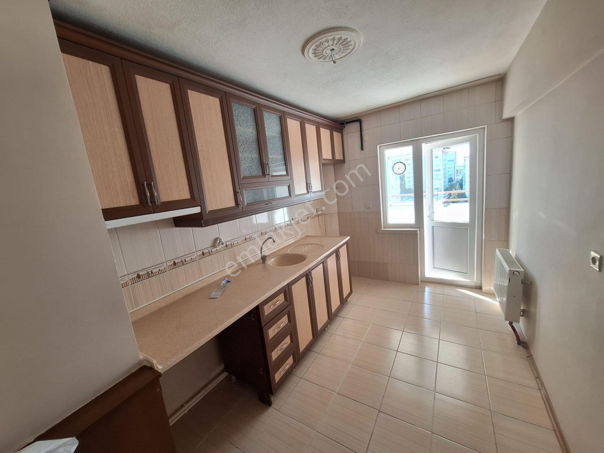 Turkuaz Gayrimenkulden Ahimesut Mah.de 3+1 Kiralık Daire - Görsel 18