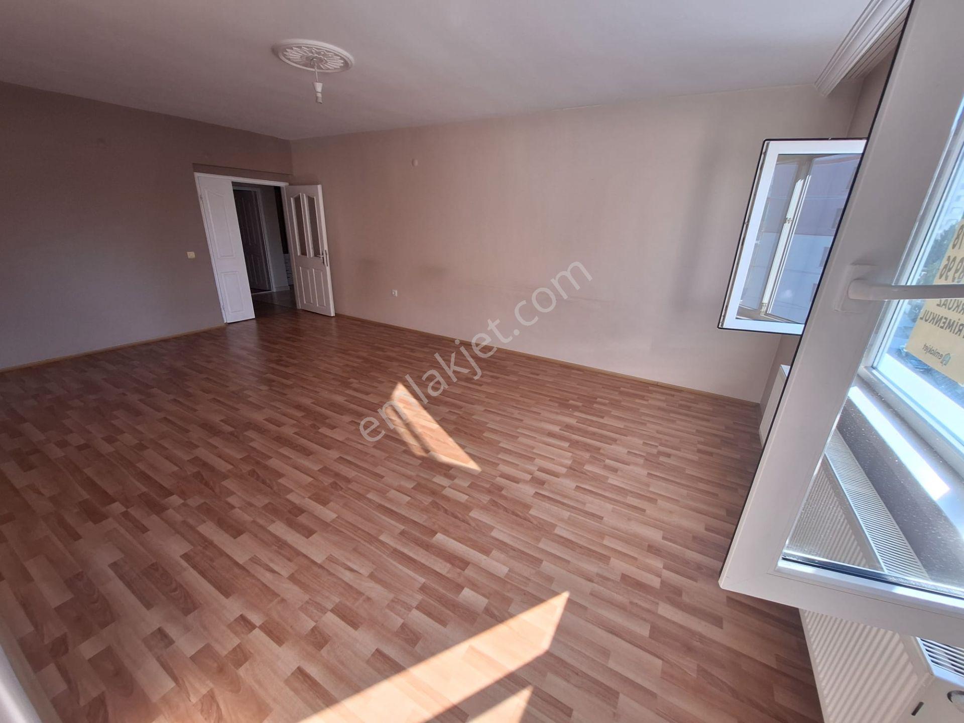 Turkuaz Gayrimenkulden Ahimesut Mah.de 3+1 Kiralık Daire - Görsel 9