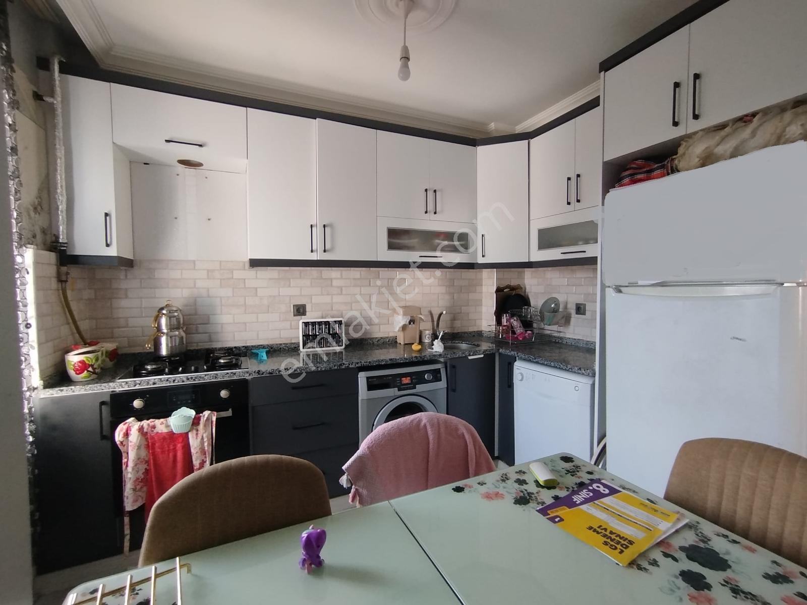 Gemlik İstiklal Caddesi Üzerinde 3+1 Satılık Masrafsız Daire - Görsel 17